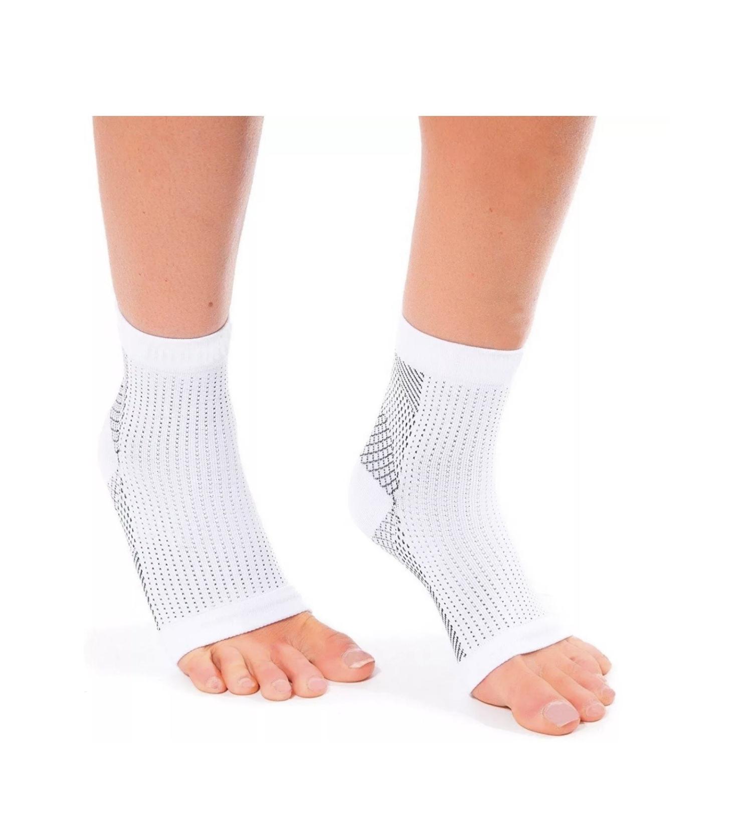 Plantar Fasciitis Compression Sleeve - Small/Medium | International Shipping Available - Buy Online on GoSupps.com