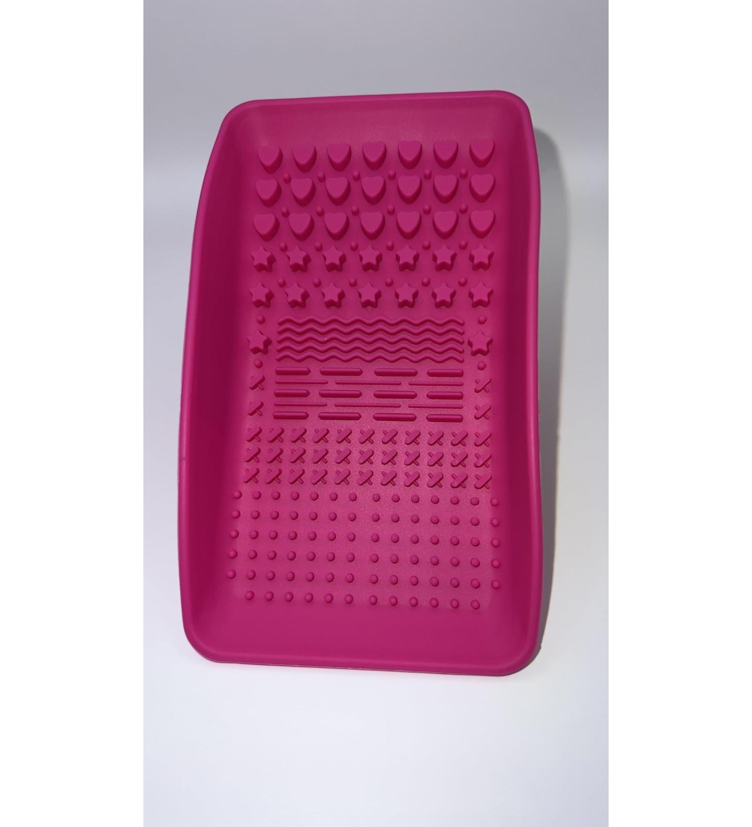 Buy Makeup Brush Scrubbing Pad | International Shipping | Best Cleaning Tool for Flawless Makeup - Buy Online on GoSupps.com