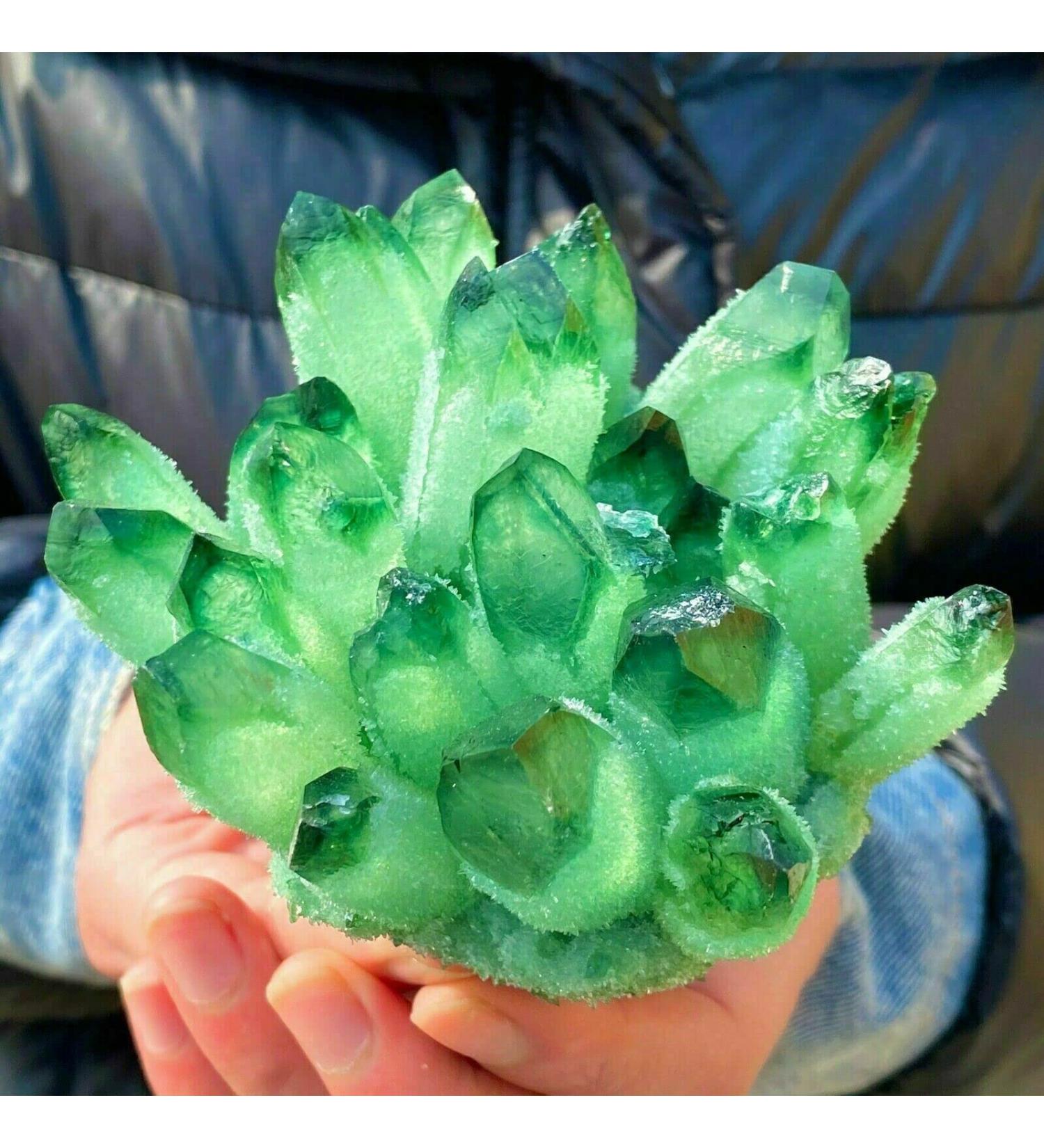 Beautiful Green Quartz Crystal Cluster Specimen Suitable for Home HOMEZHOU (Size : 800-900g) - Buy Online on GoSupps.com