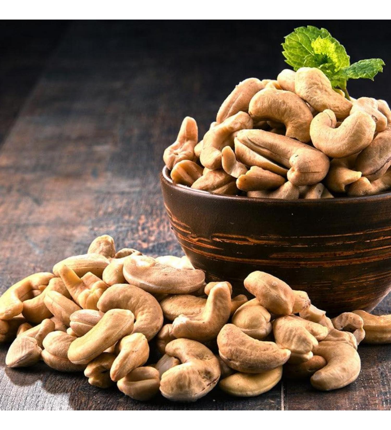 Roasted and salted cashew nuts 800 g - Buy Online on GoSupps.com