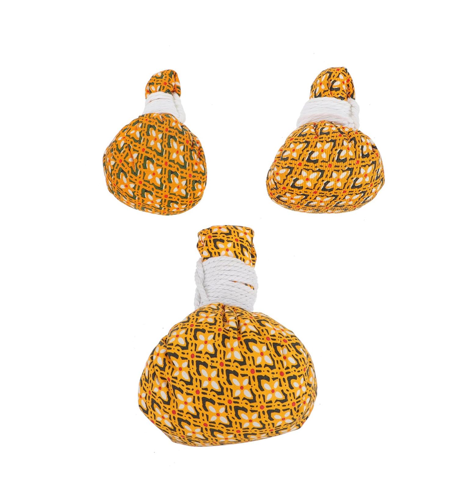 Amosfun 3-Pack Warm Roasted Wormwood Herbal Foot Massage Balls - Natural Heat Compress for Spa Therapy - Buy Online on GoSupps.com