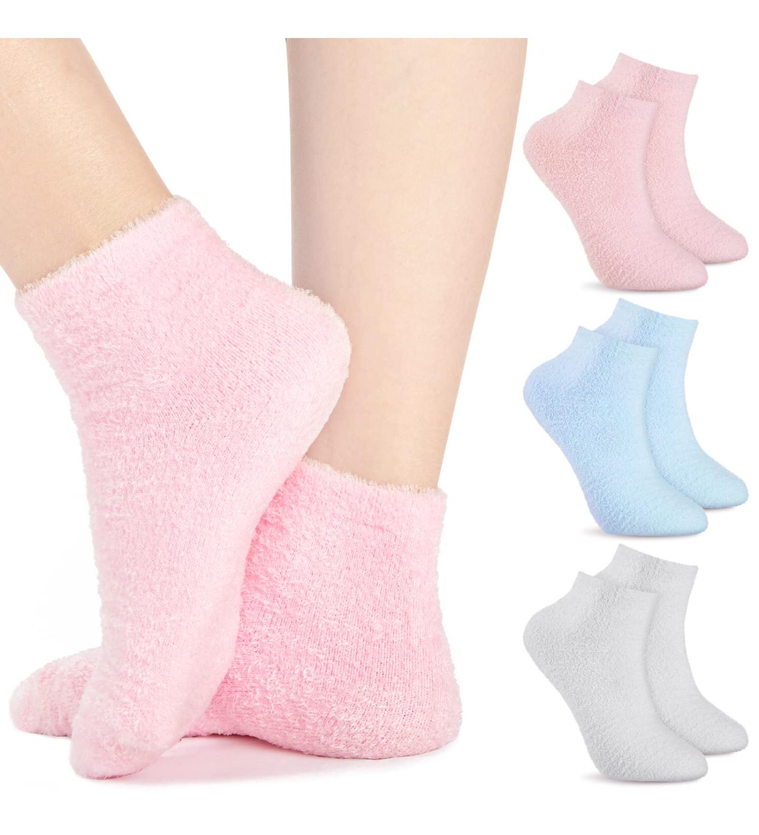 3 Pairs Aloe Moisturizing Spa Gel Socks Set | Hydrating Dry Feet | Non-Slip Lotion Infused | Repair Cracked Heels | for Women Men (Pink Blue Gray) - Buy Online on GoSupps.com