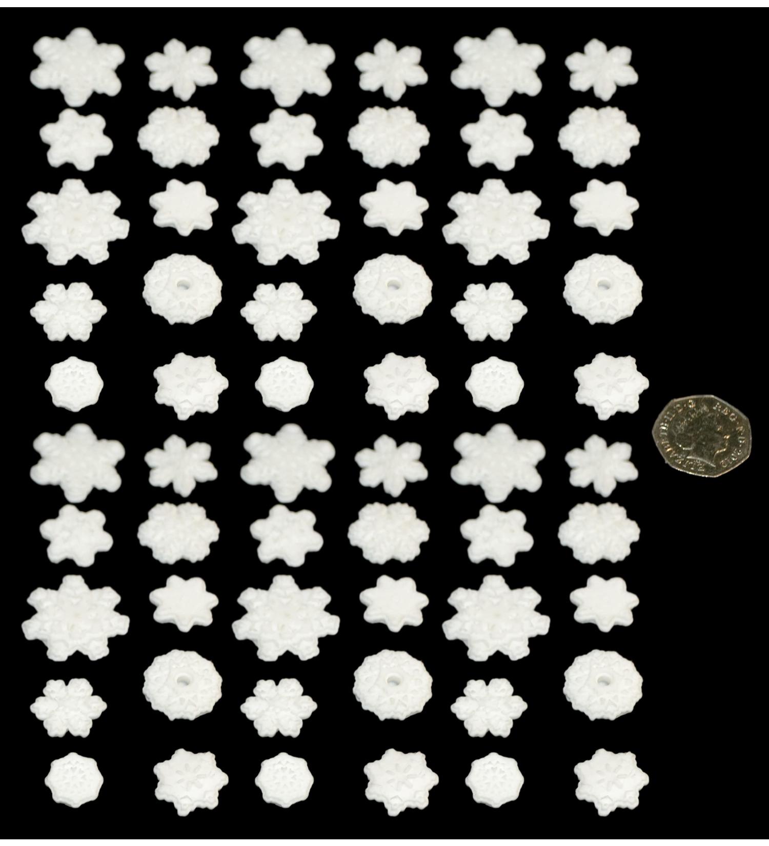 60 x edible 3D snowflakes snow flakes icing toppers cake cupcakes decorations (Silver Sparkle)