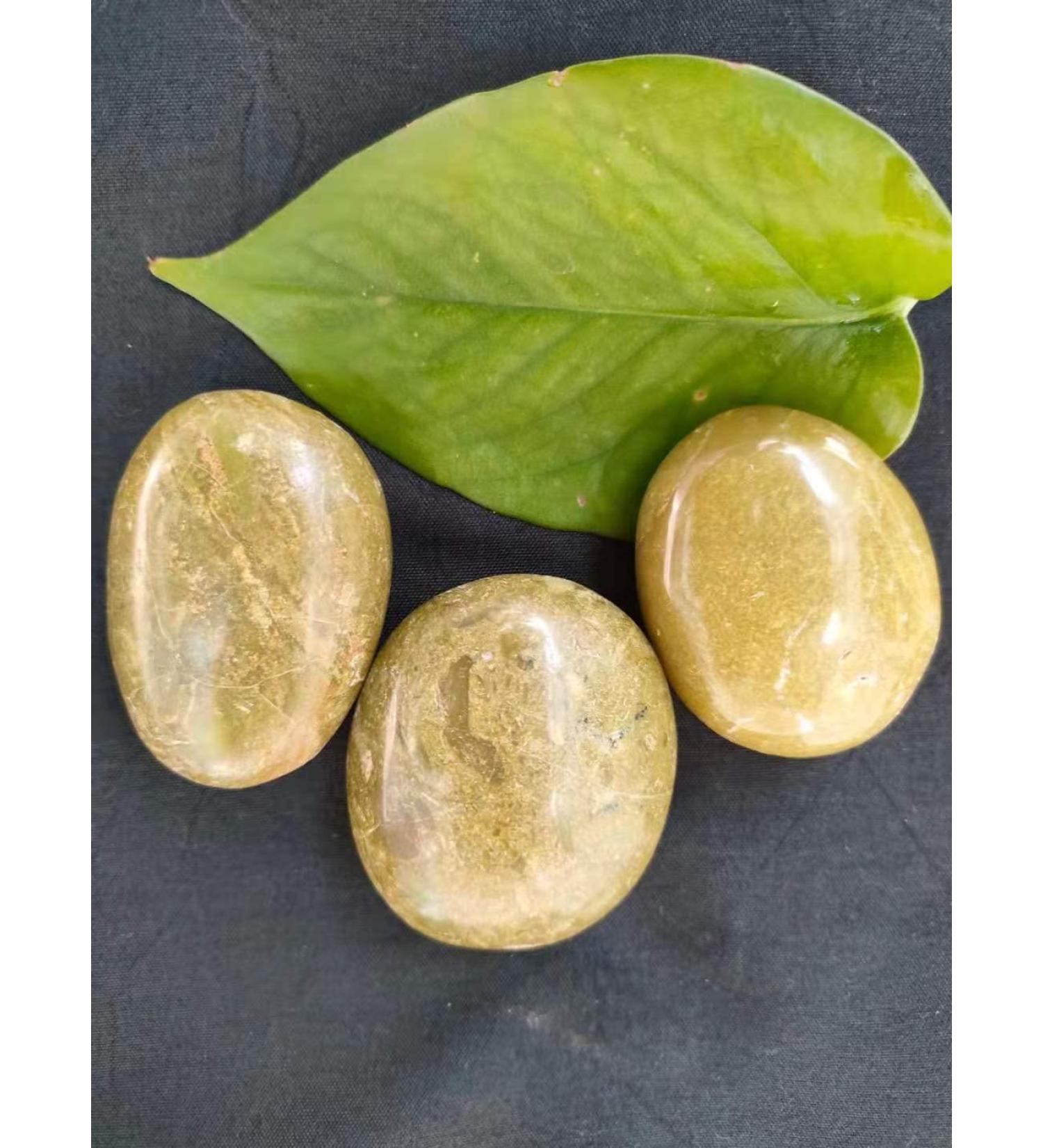 Uspick 1PC Natural feng Shui Quartz Crystals Crafts Healing Green Opal Palm Stone for Decoration Crystal (Size : 1pc) - Buy Online on GoSupps.com