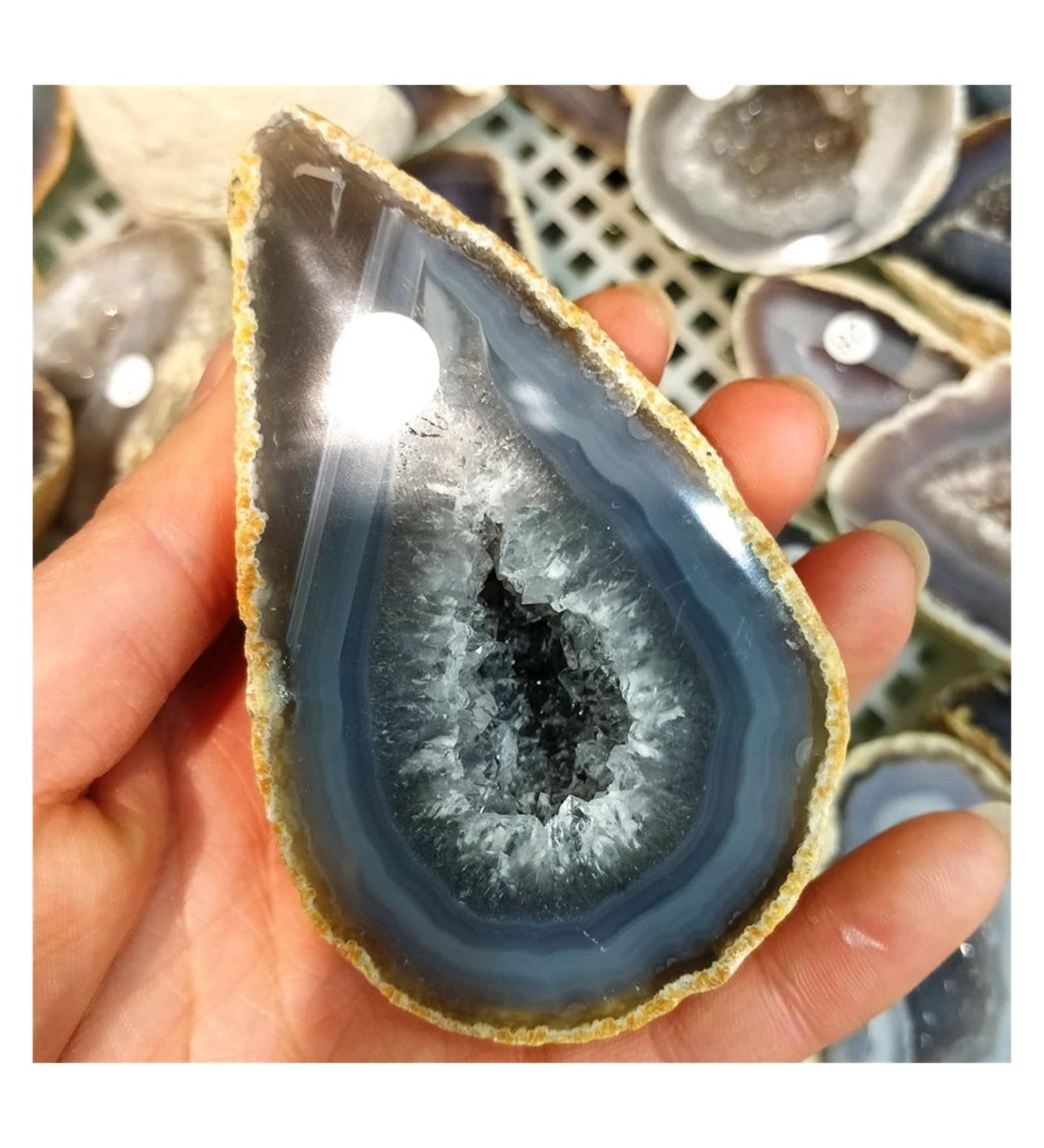 Natural Original Raw Agate Crystal Geode Cutting Hole Feng Shui Decor Stone Specimen Craft Collectibles (Size : 200-250g) - Buy Online on GoSupps.com