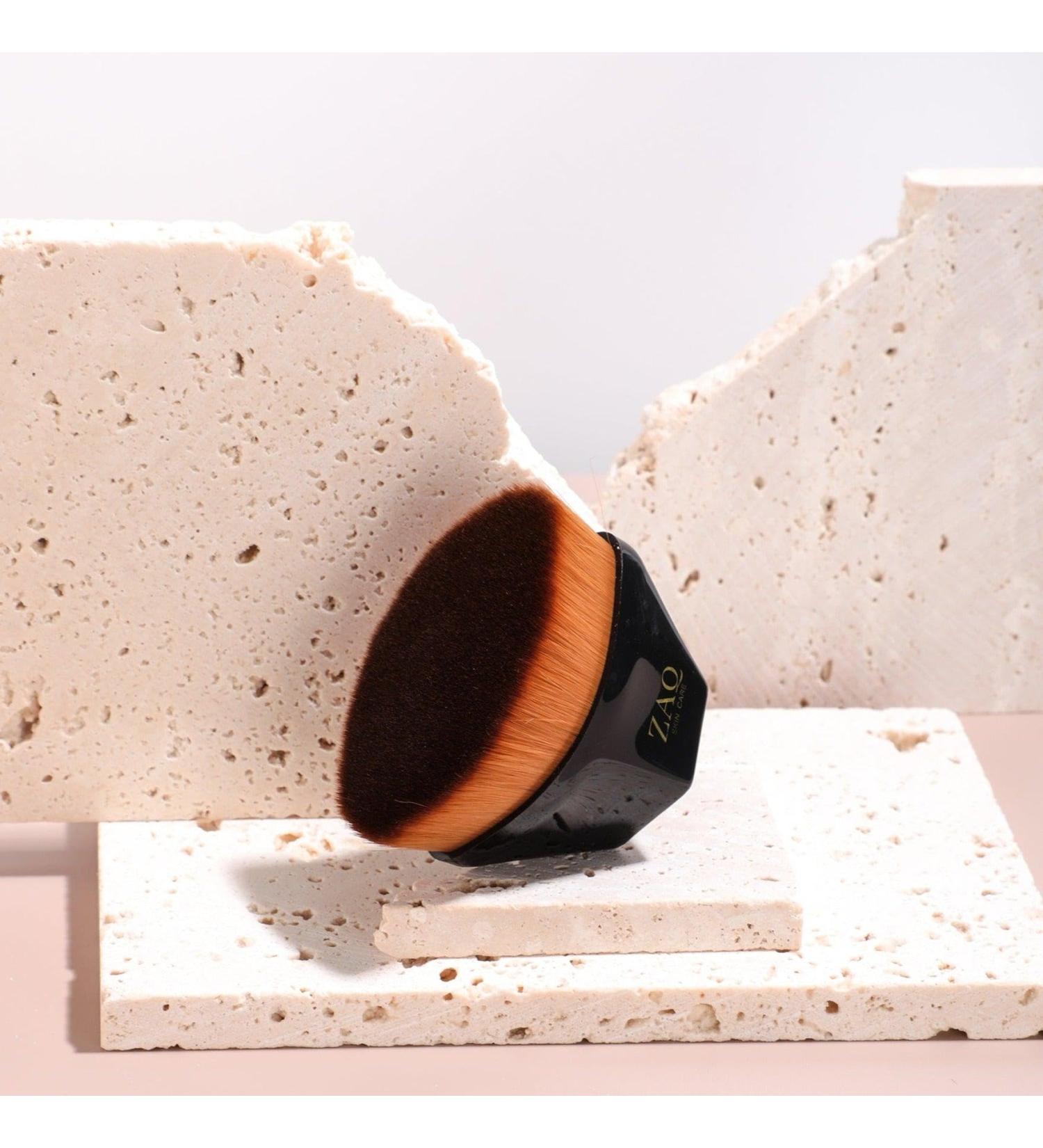 ZAQ Flat Top Kabuki Brush - Professional Makeup Tool for Liquid Cream & Powder - Seamless Buffing & Blending - Perfect Finish - International Shipping Available - Buy Online on GoSupps.com