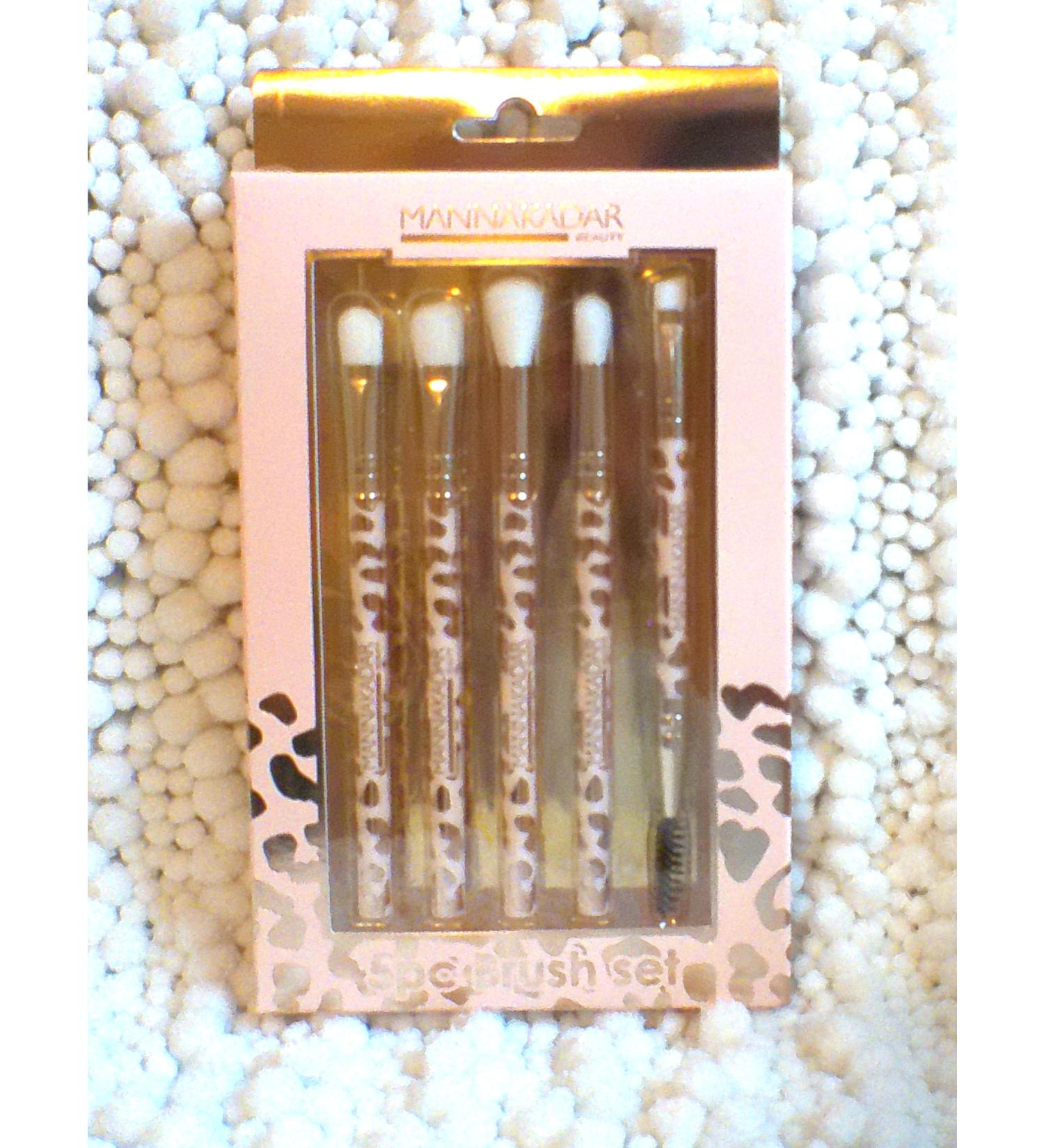 Manna Kadar 5-Piece Pink Makeup Brush Set | Premium Quality | International Shipping Available - Buy Online on GoSupps.com