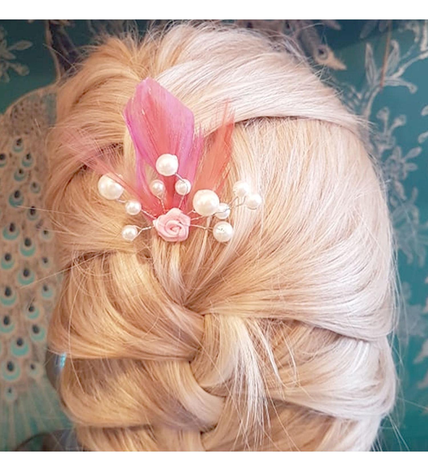 Bridal Bridesmaid Feather Hair Grip Prong Pink and Rose Pink Feathers and Pearl Detail Hair Piece