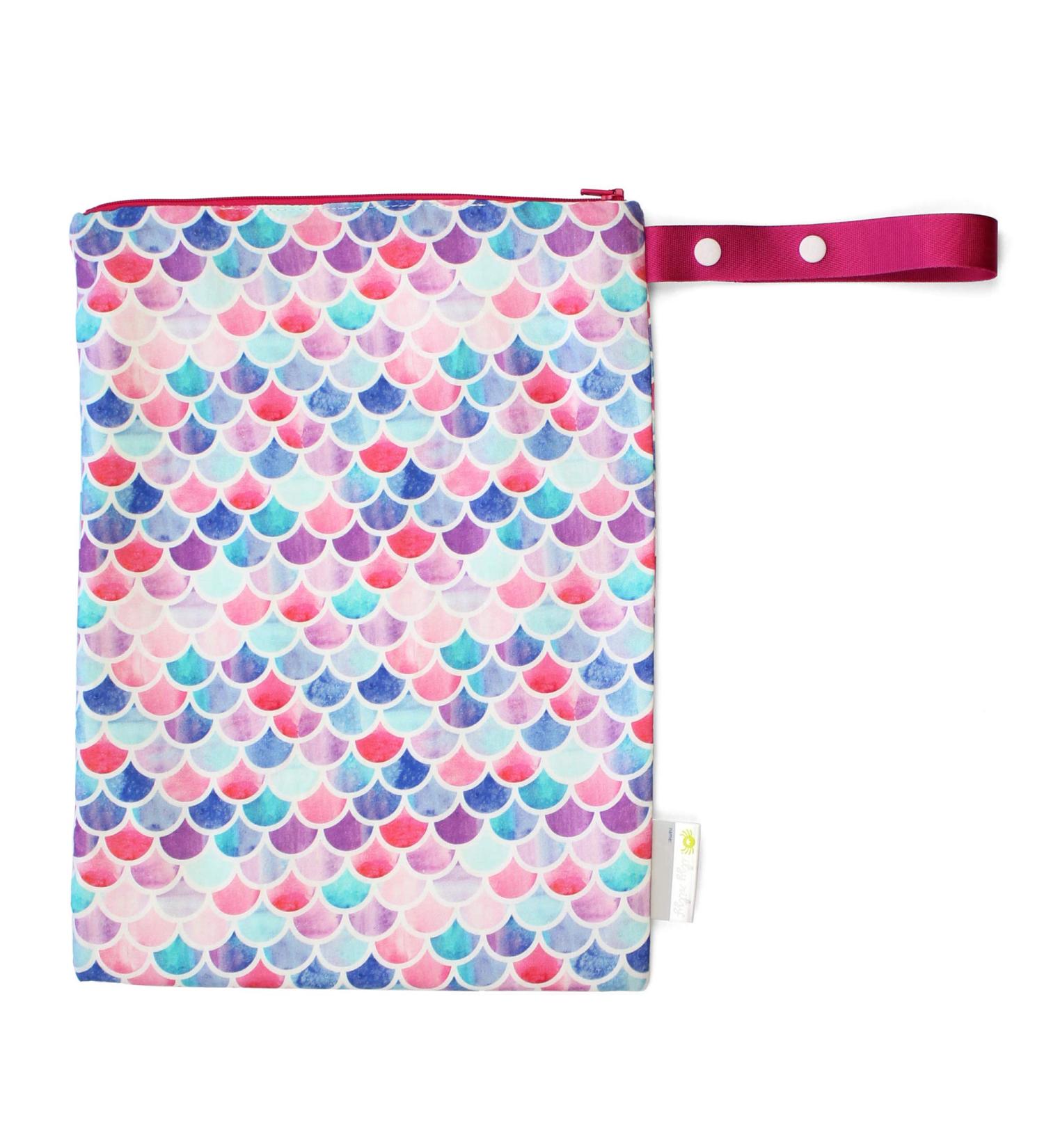 Itzy Ritzy Unisex Baby Travel Happens Nassbeutel - 1 Pack Mermaid Design | Best Shipping Worldwide - Buy Online on GoSupps.com