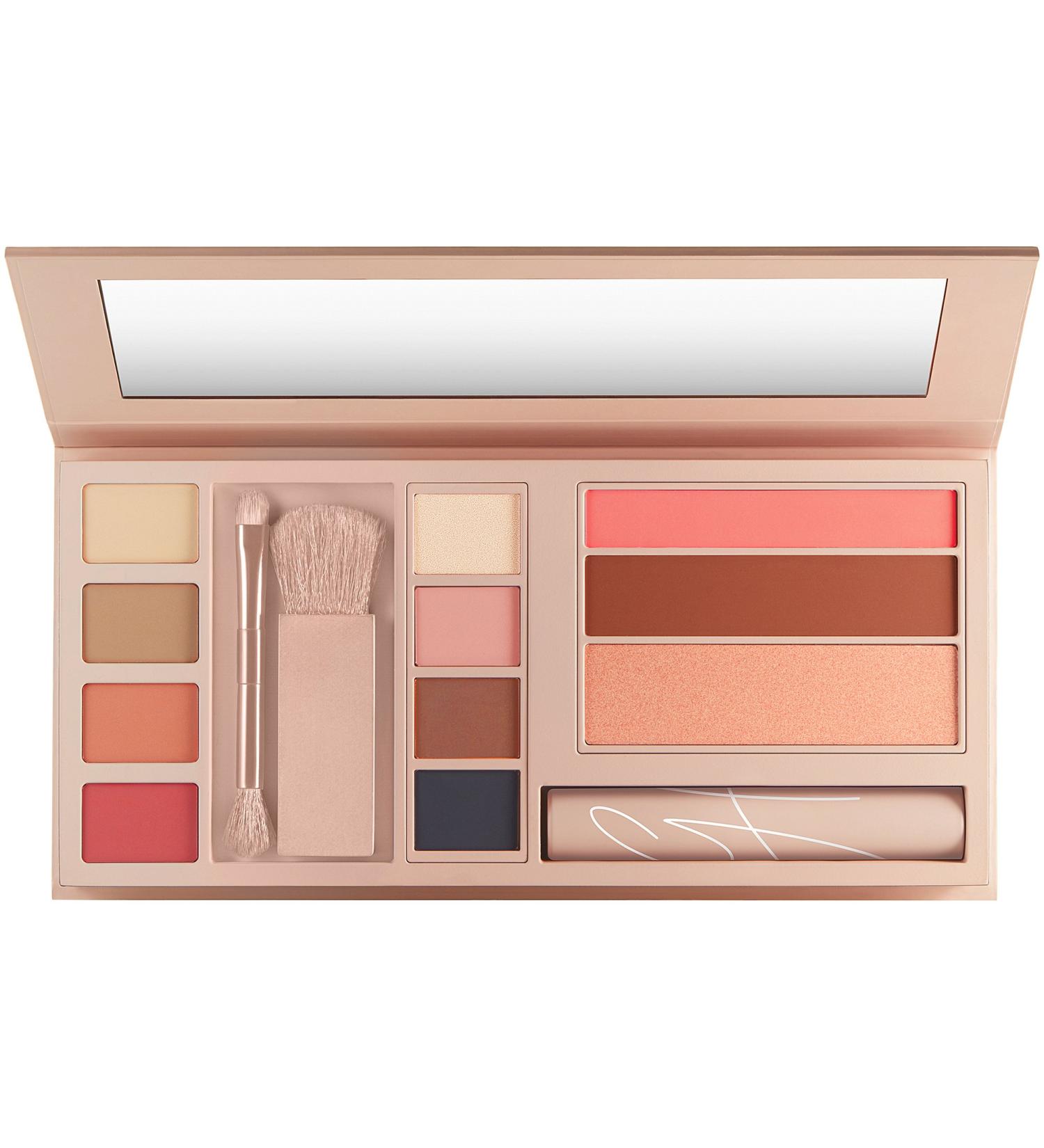 Buy Maybelline New York Gigi Hadid Jetsetter Palette - International Shipping Available - Buy Online on GoSupps.com