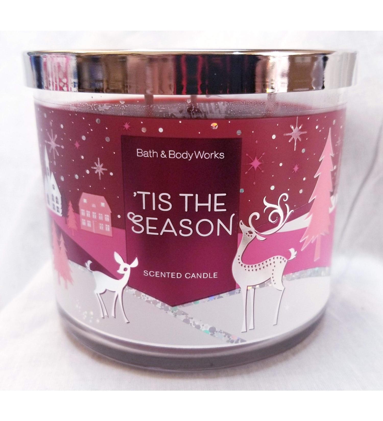 Bath & Body Works 3-Wick Scented Candle w/Essential Oils - 14.5 oz - 'Tis The Season (Rich Red Apple Sweet Cinnamon Cedarwood) Label Artwork Varies