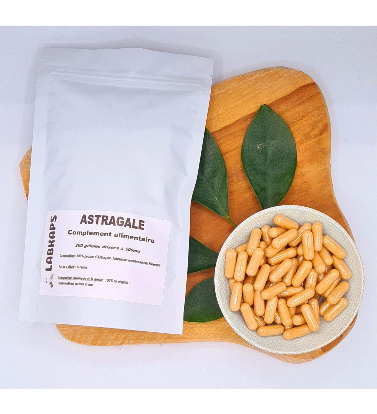 Astragalus 200 capsules with a dosage of 500mg - food supplement - Buy Online on GoSupps.com