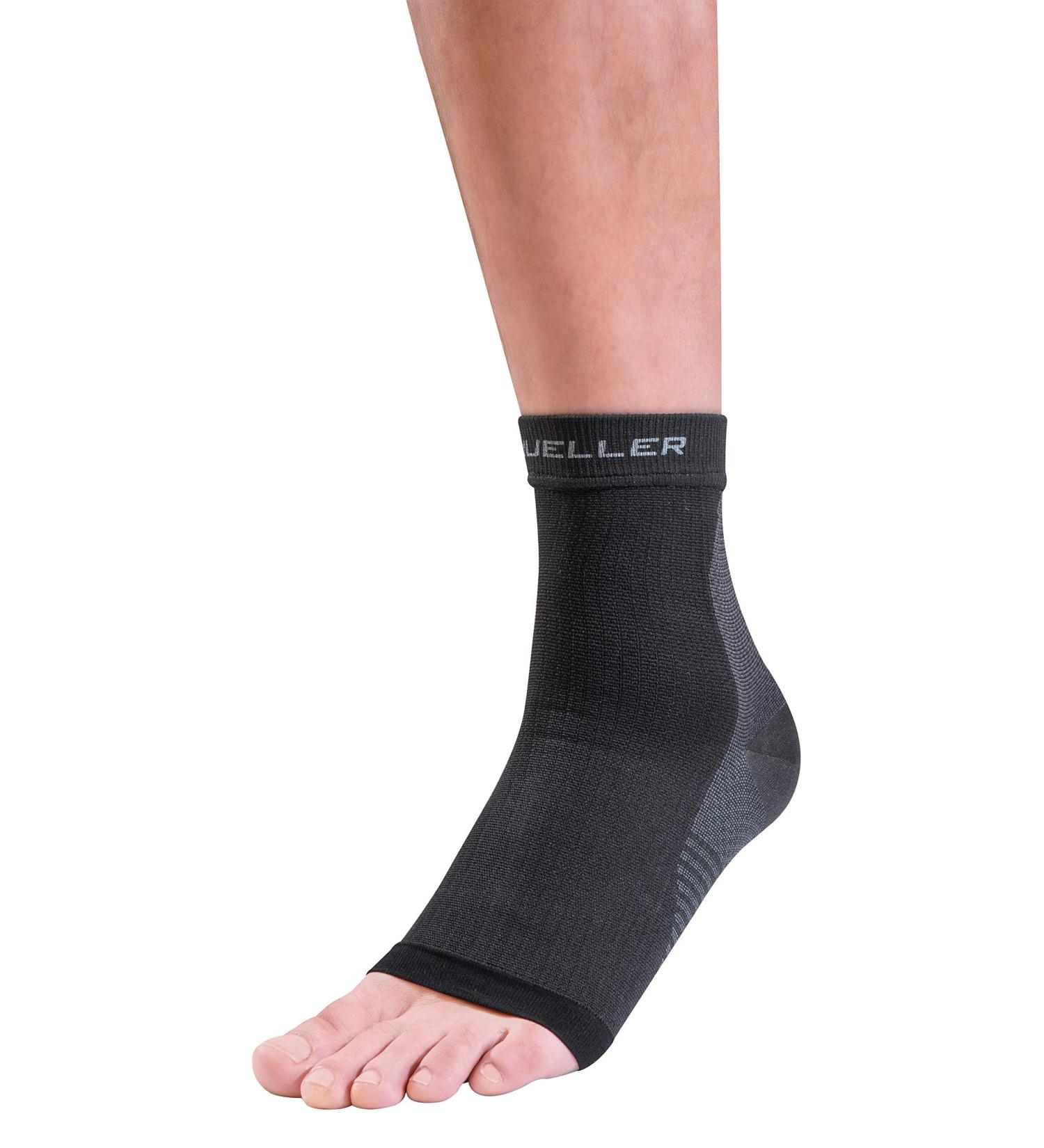 Mueller Sports Medicine Omniforce Plantar Fascia Sock For Men and Women Black One Size 1 Unit M/L - Buy Online on GoSupps.com