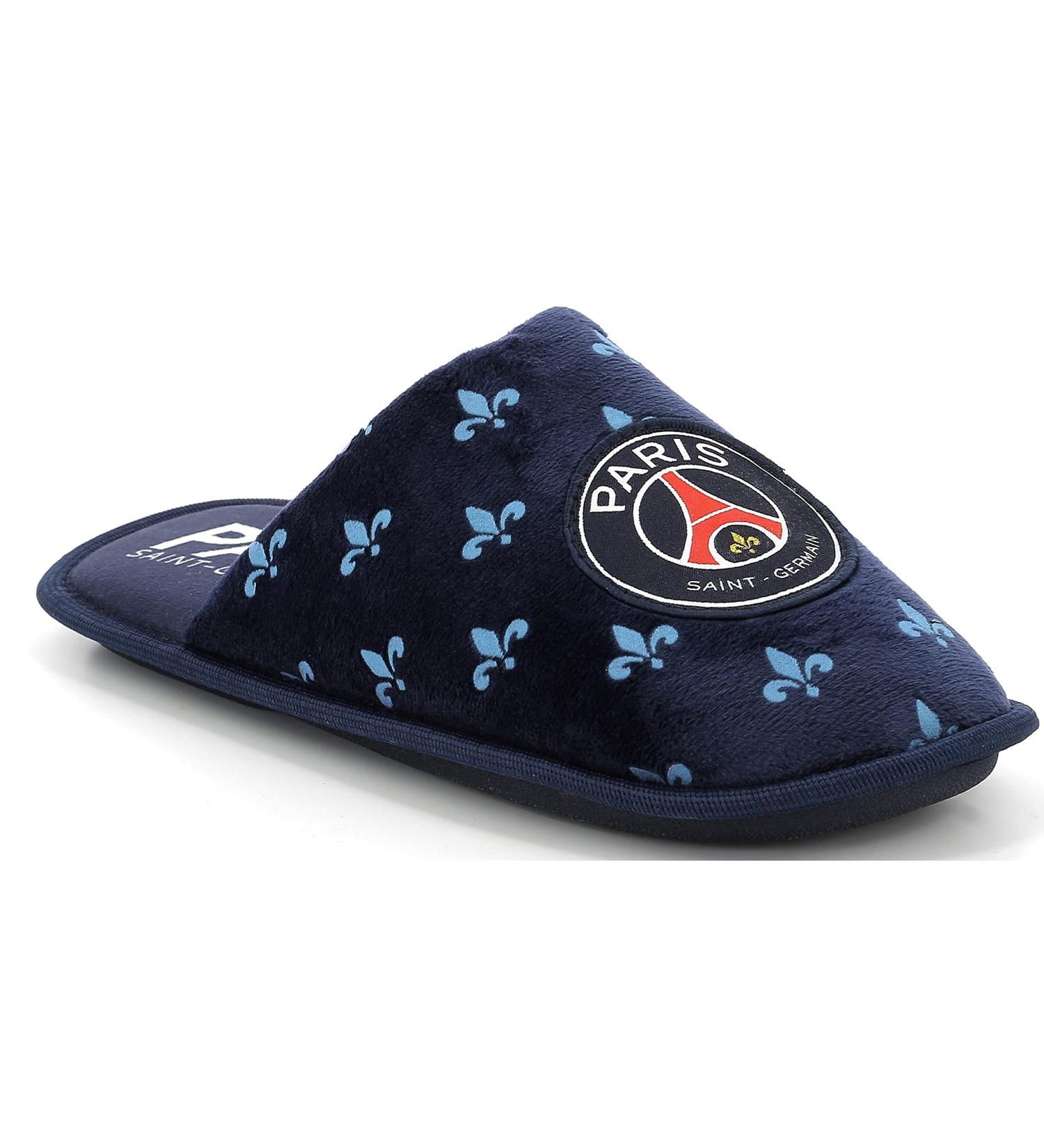 Buy Official Paris Saint-Germain Slippers - PSG Blue 34 EU | International Shipping Available - Buy Online on GoSupps.com