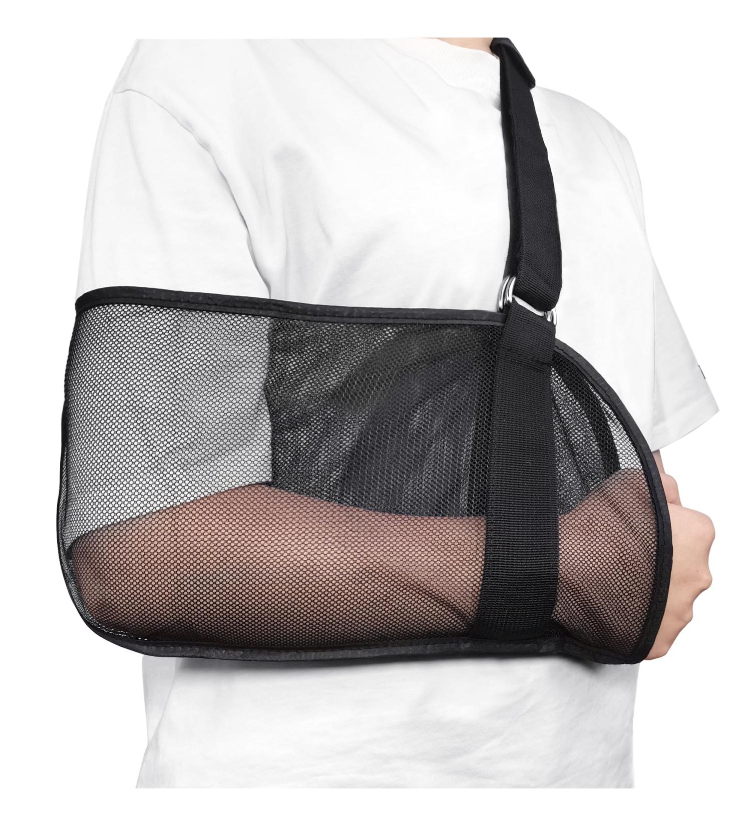Qancekoo Mesh Arm Aling Adjustable Lightweight Breathable Shoulder Sling Right/Left Shoulder Immobilizer for Men and Women Stabilizer Wrist Elbow - Buy Online on GoSupps.com