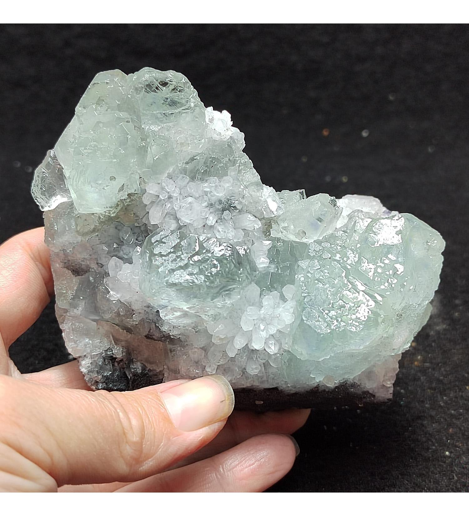 Natural Crystal Rough 331.5gNatural Green Fluorite and Crystal Cluster specimens heal Aura Crystal raw Stone Home Decoration - Buy Online on GoSupps.com
