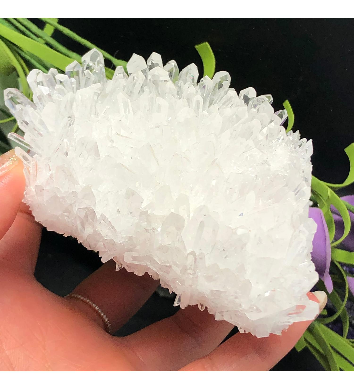 Natural Crystal Natural Transparent Quartz Crystal Group Minerals are Very Suitable for and Active of Reiki Stones