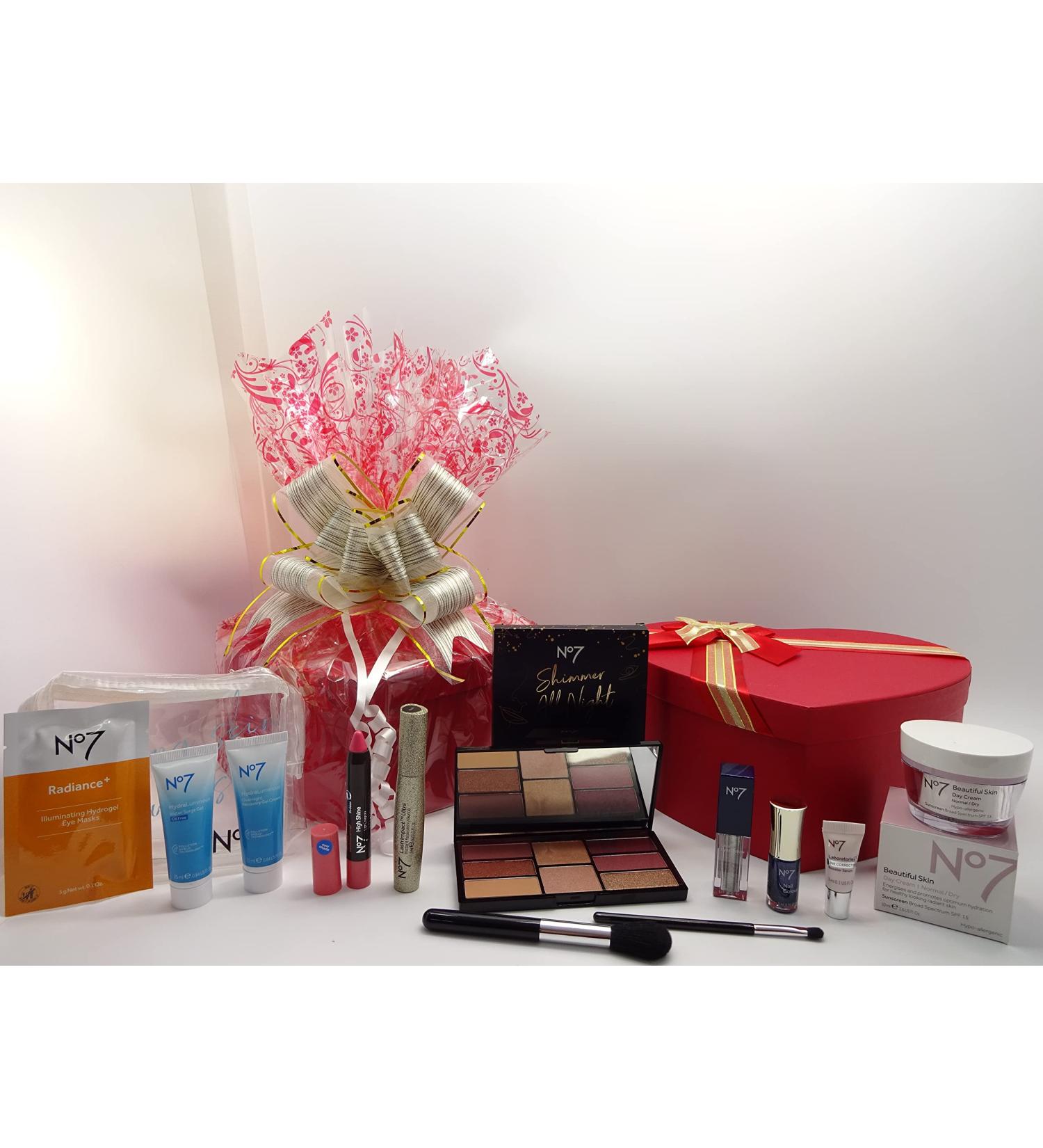 No7 The Star Attraction Beauty Must Have Gift Hamper For Her Rose - Buy Online on GoSupps.com