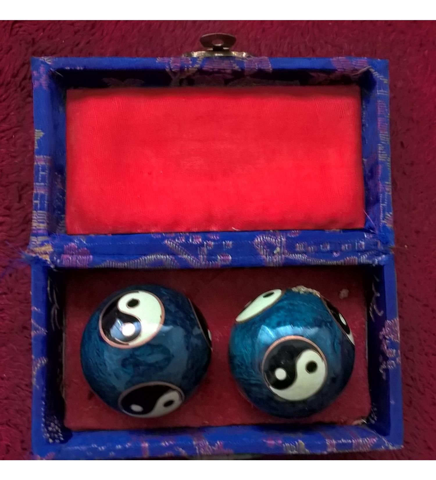 Buy Mountain Yin and Yang Klangkugeln - Blue | International Shipping Available - Buy Online on GoSupps.com