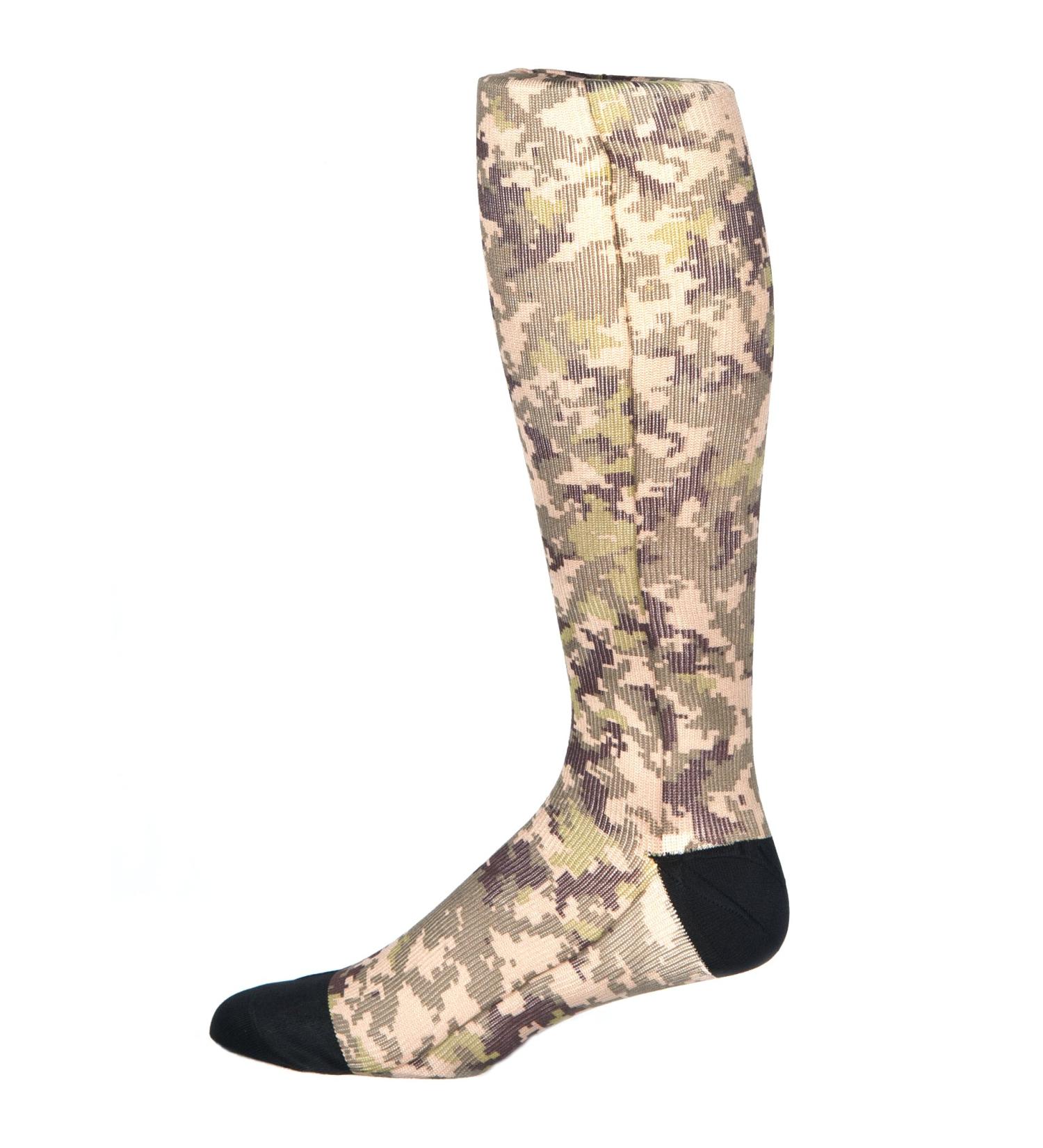 Celeste Stein Men's Therapeutic Compression Sock 0.15 oz Digital Camo