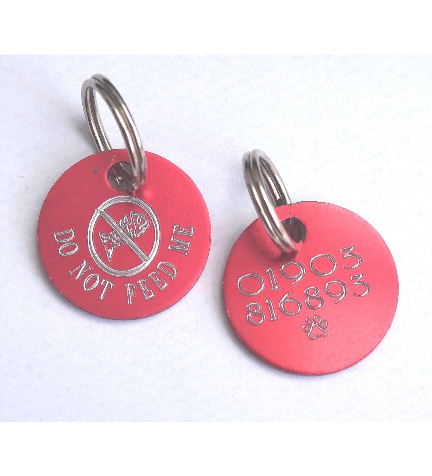 Paradise Pets DO NOT FEED CAT SAFETY ID TAG PERSONALISED ON REVERSE WITH YOUR CHOICE OF TEXT - RED WITH FISH BONE MOTIF