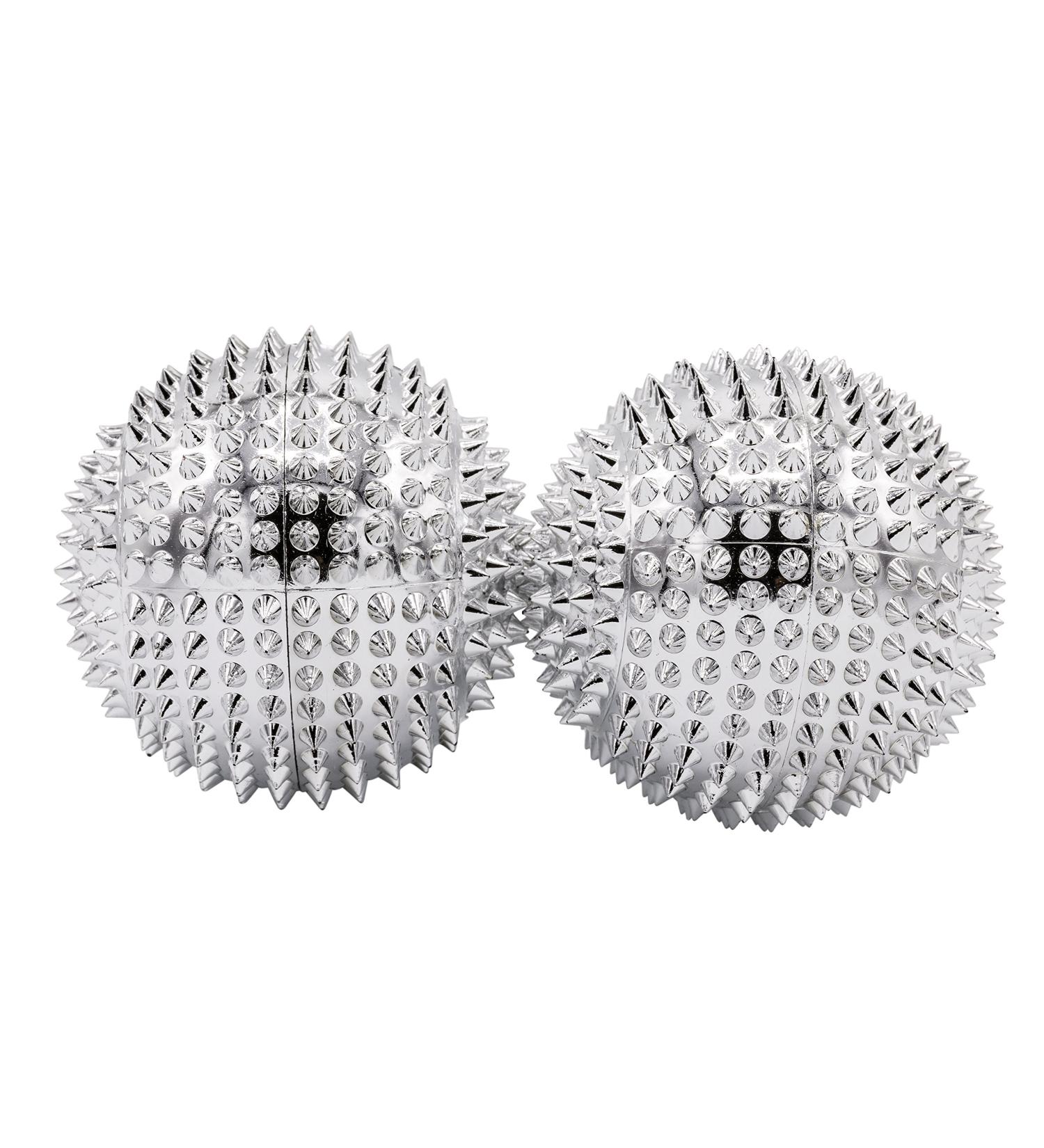 Chi -Enterprise - Two magnetic massage balls - medium |Fascia balls for self -therapeutic acupressure treatmentContents: 2 hedgehog balls in silver 47 mm diameter & 228 acupressure needles silver 47 mm