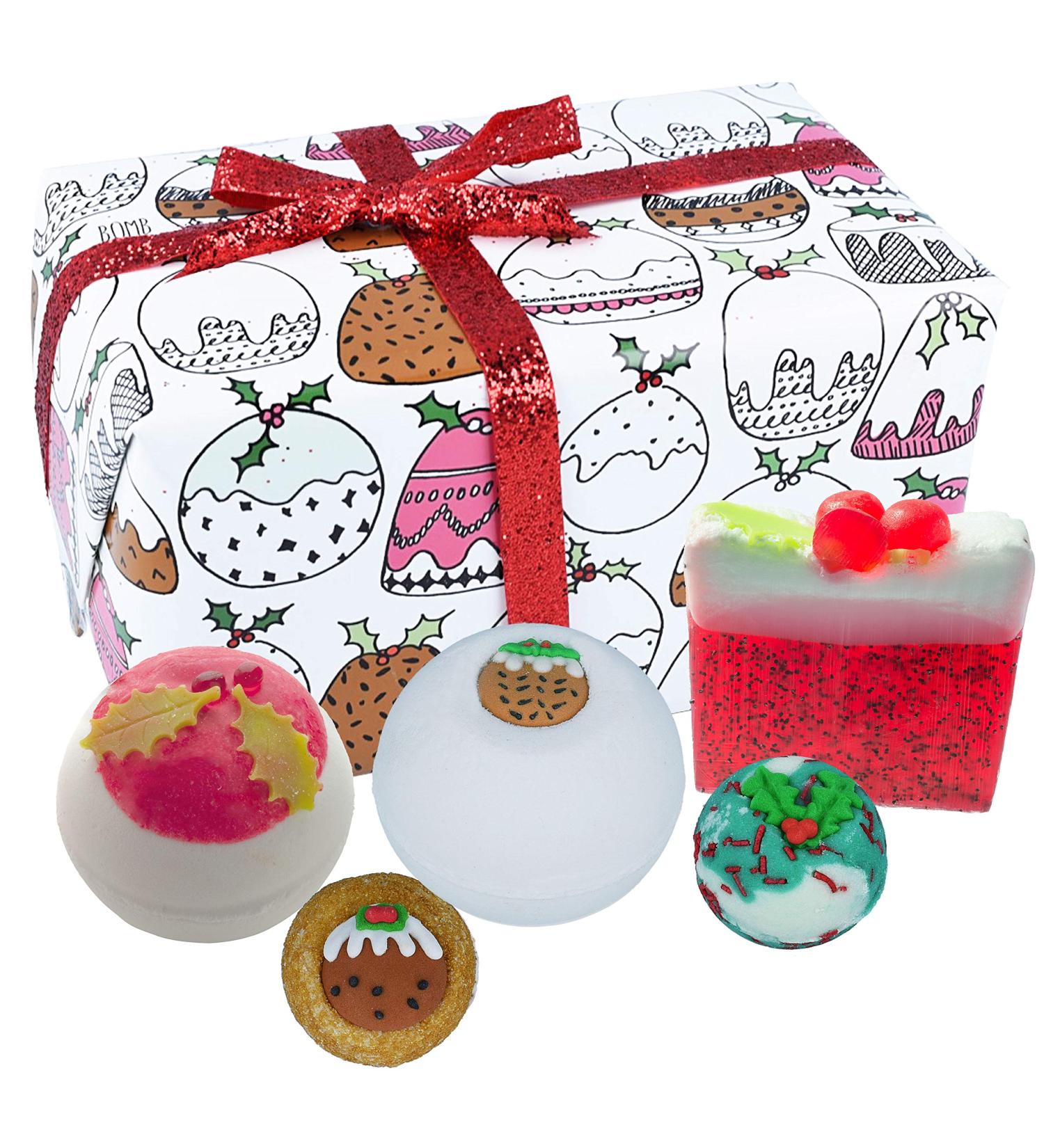 Buy Bomb Cosmetics Figgy Pudding Gift Pack - Handmade 5-Piece Bath & Body Set - 500g | International Shipping Available - Buy Online on GoSupps.com