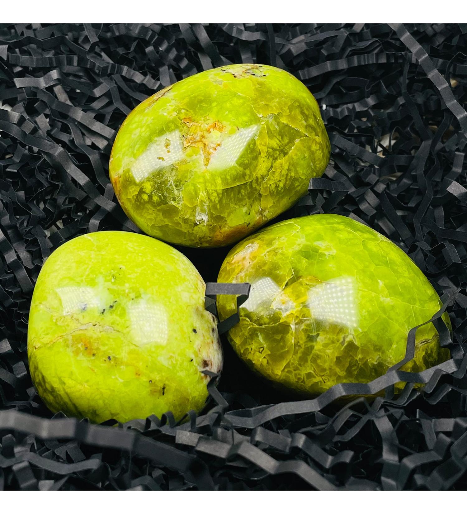 Natural Green Opal Gemstone Rock Minerals Crystal Stone for ChakraDecortion NaturalReiki Decoration Stone Mineral Specimen (Color : Randomly Send Size : 3 Pieces) 3 pieces Randomly Send - Buy Online on GoSupps.com