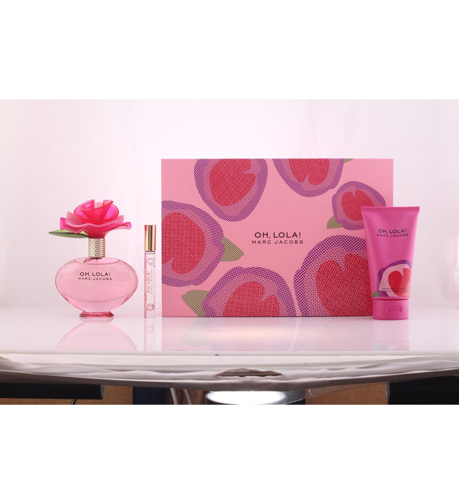 Marc Jacobs OH LOLA! Gift Set 3.4oz (100ml) EDP + 5.1oz (150ml) Body Lotion + 0.3oz (10ml) Rollerba