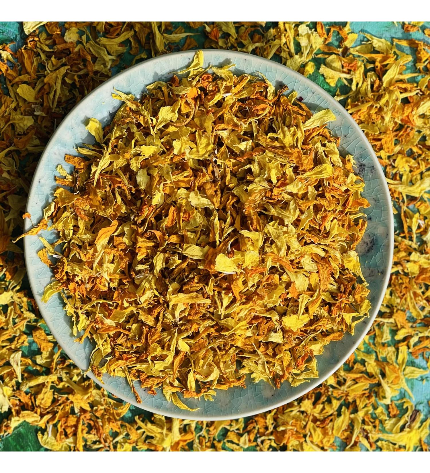 Edible 'Harvest Mix' of Yellow and Orange Marigold Dried Flower Petals - 25g - Food Grade - Culinary - Cake - Bake - Decoration (229) - Buy Online on GoSupps.com