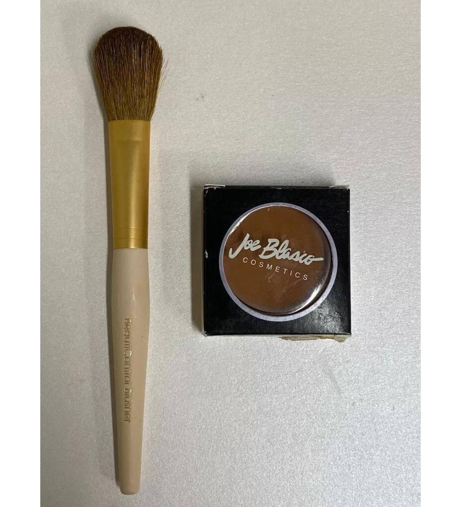 Joe Blasco Cosmetics Ultrabase Cream Foundation brush golden tan 2 - Buy Online on GoSupps.com