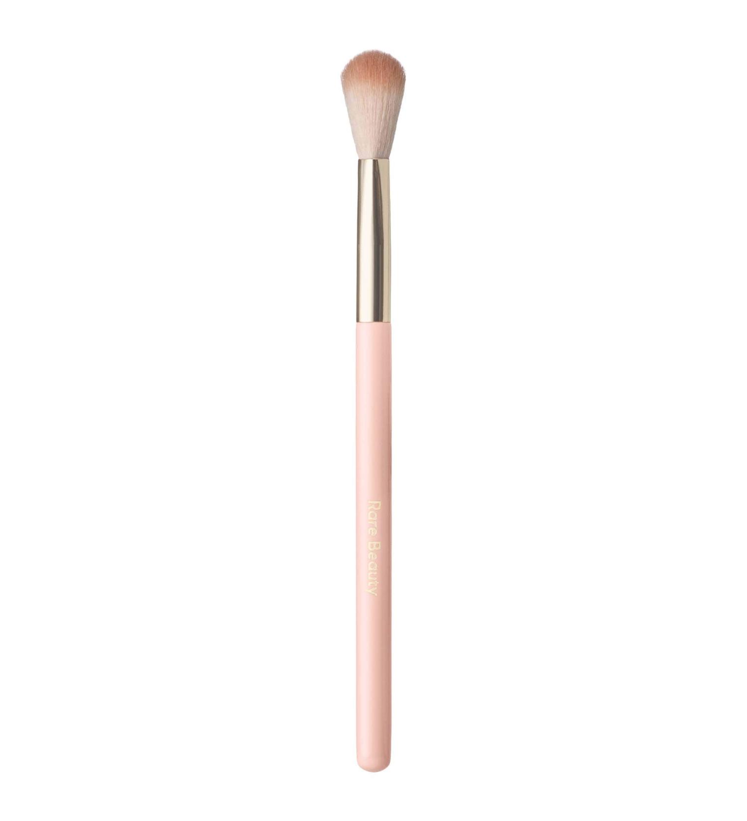 Shop Rare Beauty by Selena Gomez Positive Light Precision Highlighter Brush Online - Best Price & International Shipping - Buy Online on GoSupps.com