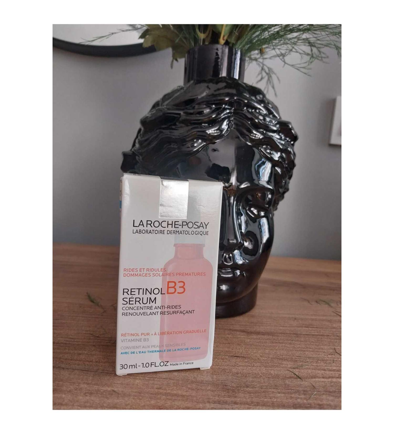 La Roche Posay Retinol B3 Rides Et R dules Moisturizing Concentrated Serum 30 ml Dk r n165 - Buy Online on GoSupps.com