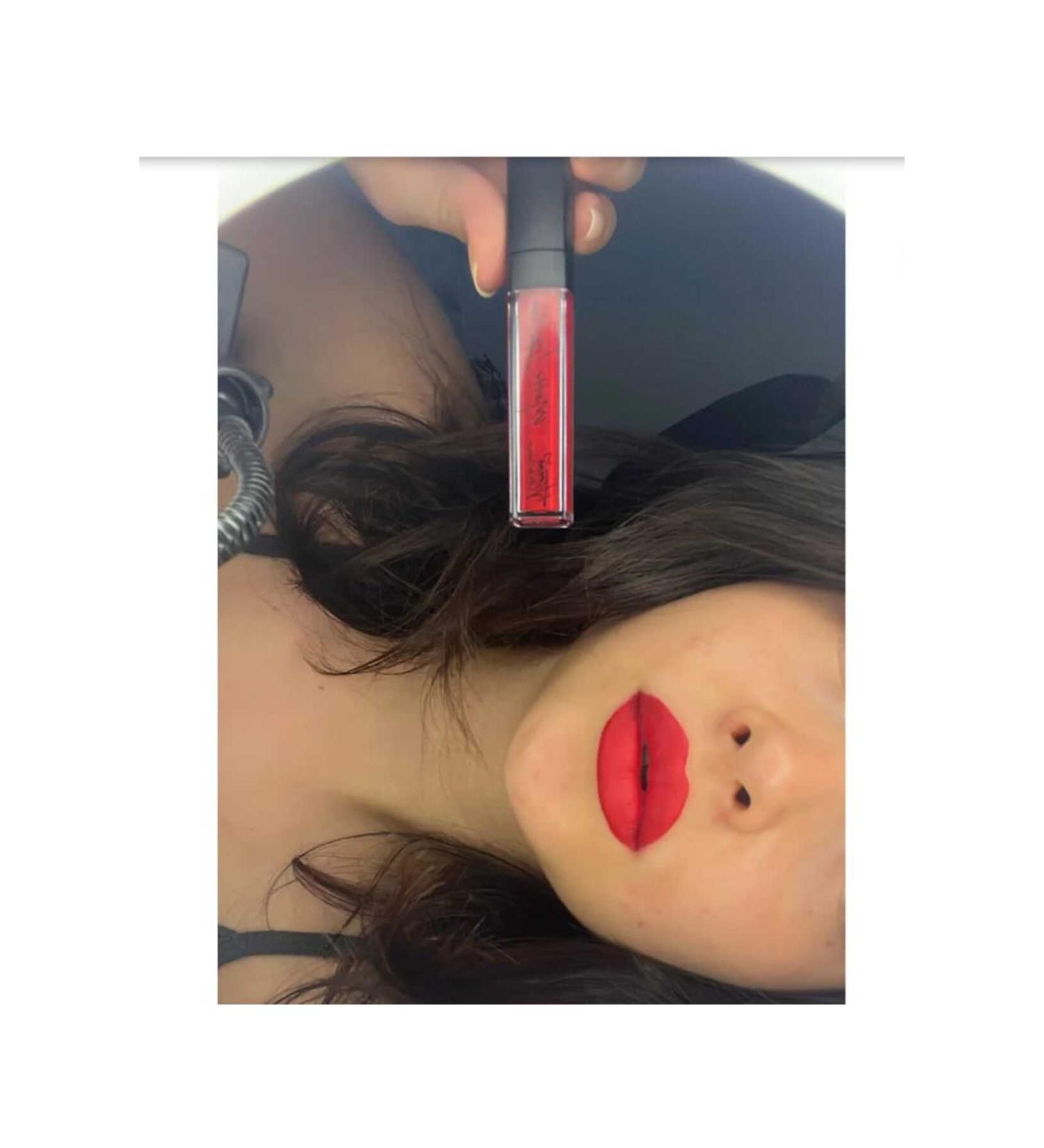 Homm Herbal HOMM LIFE RED MATTE LIQUID LIPSTICK 1