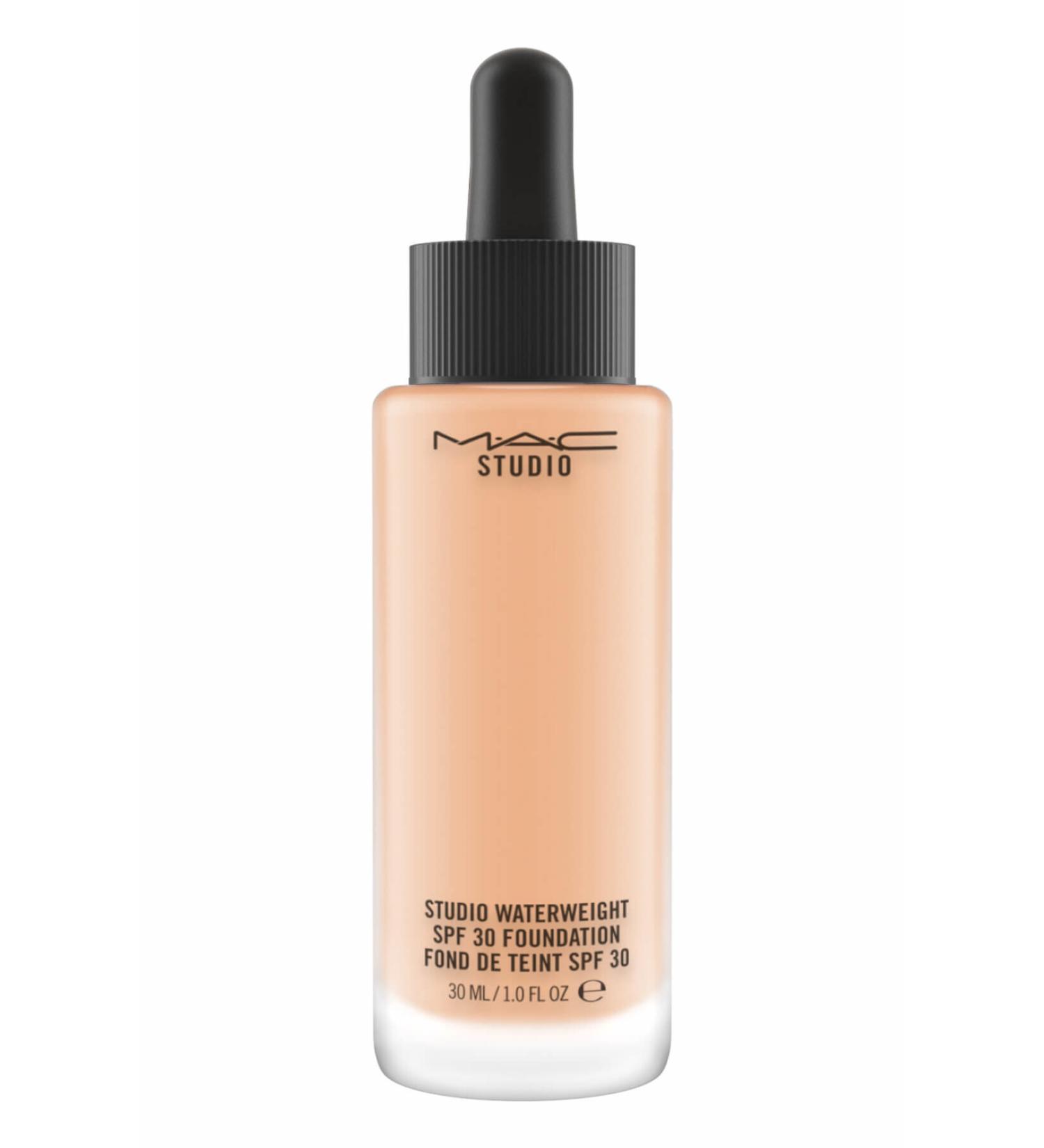 Mac Studio Waterweight Spf 30 Foundation NW22 Foundation 30 ml .Cosmetologist