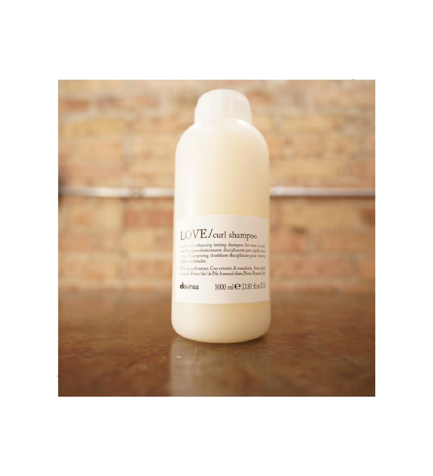 Davines LOVE Curl Shampoo 75524 : Wavy HairMoist & Defined Curls (1000ml) Noonline/64