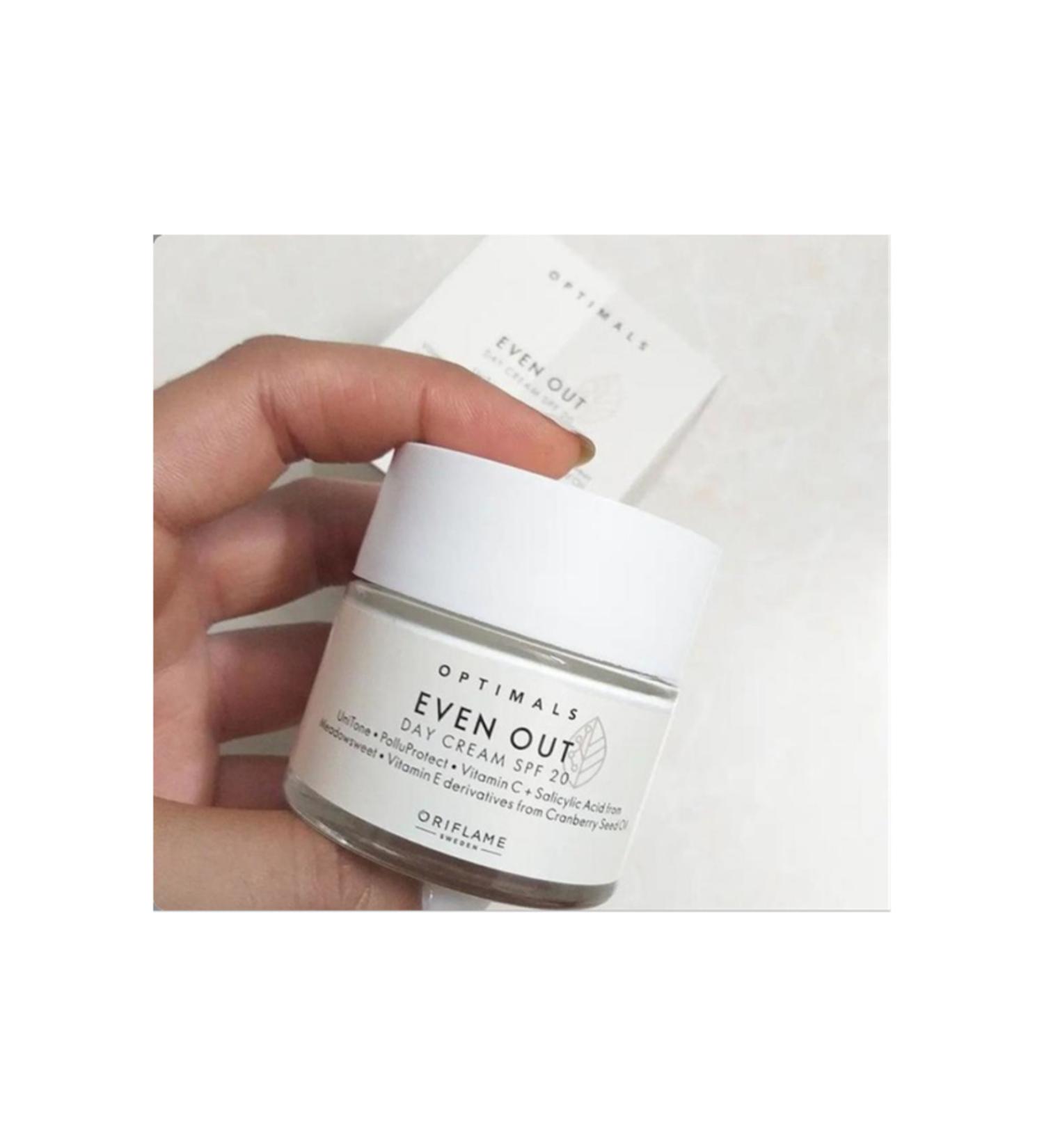 Oriflame Optimals Anti-Dark Circle Day Cream SPF 20 Protects Against UV Damage and Premature Ageing - Buy Online on GoSupps.com