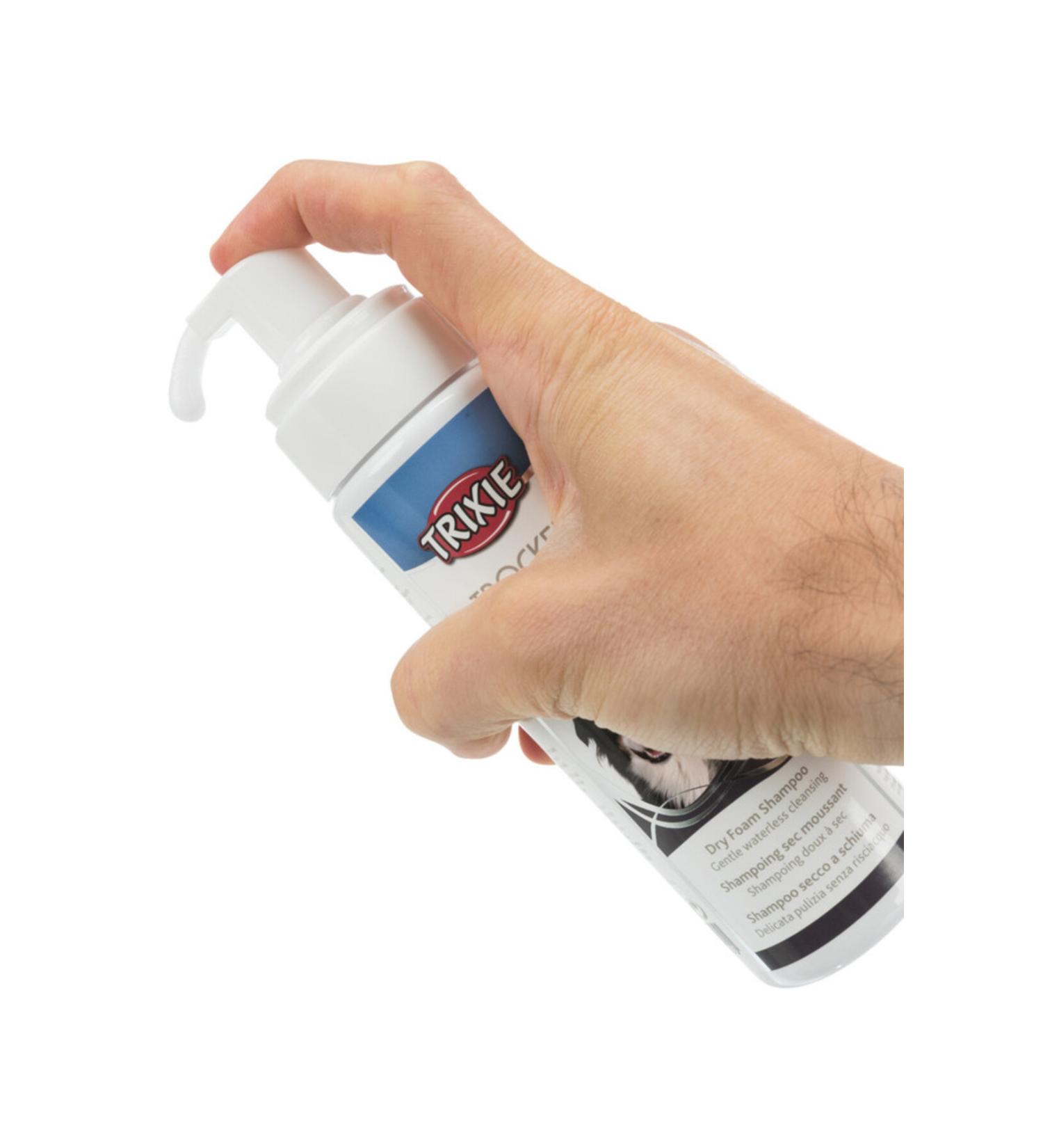 Trixie Dog and Cat Dry Foam Shampoo 230ml 276097