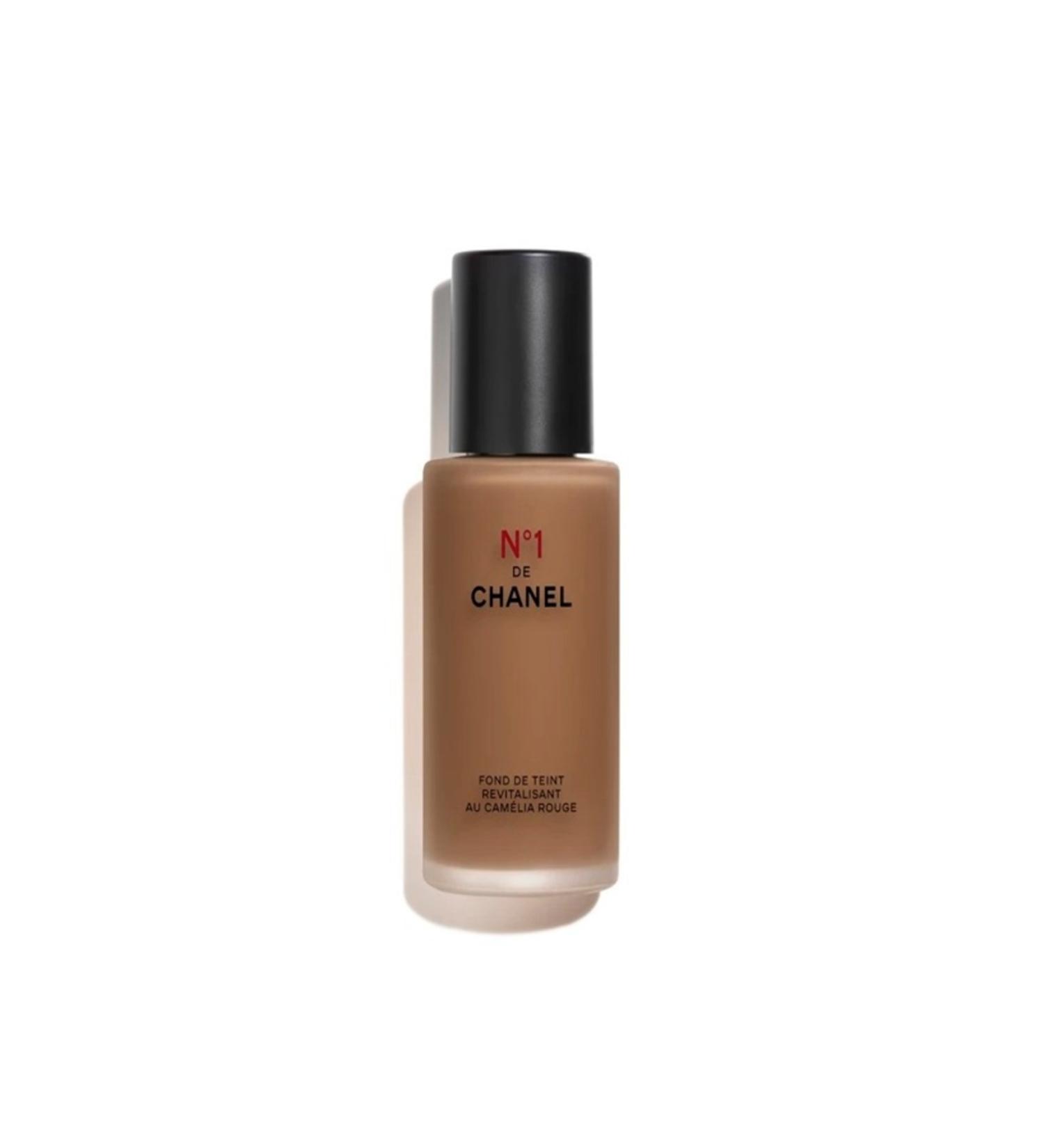 Chanel N 1 DE CHANEL REVITALIZING FOUNDATION BRIGHTENS - MOISTURIZES - PROTECTS