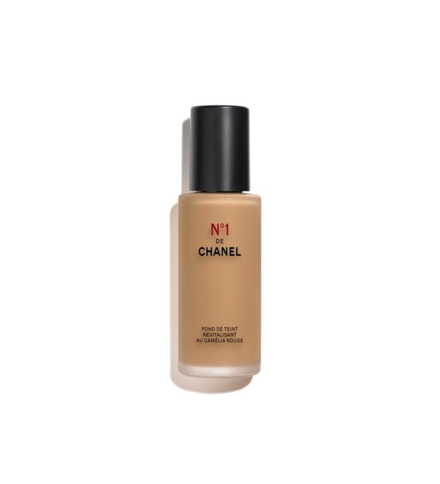Chanel N 1 DE CHANEL REVITALIZING FOUNDATION BRIGHTENS - MOISTURIZES - PROTECTS