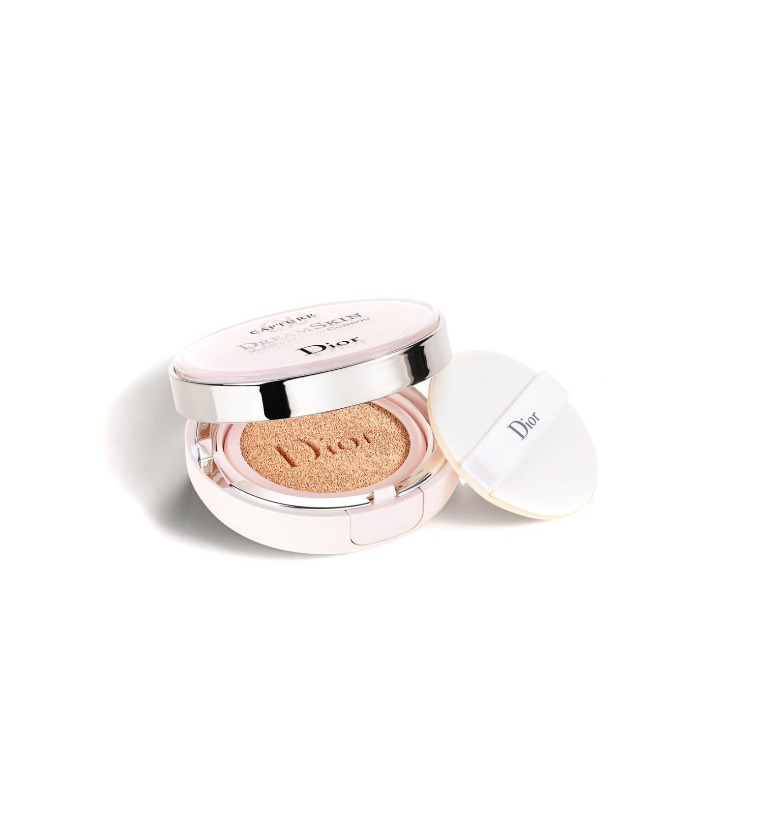 Dior DREAMSK N MO ST & PERFECT CUSH ON SK N BR GHTEN NG FOUNDATION 10 SPF50 DEMBA1955