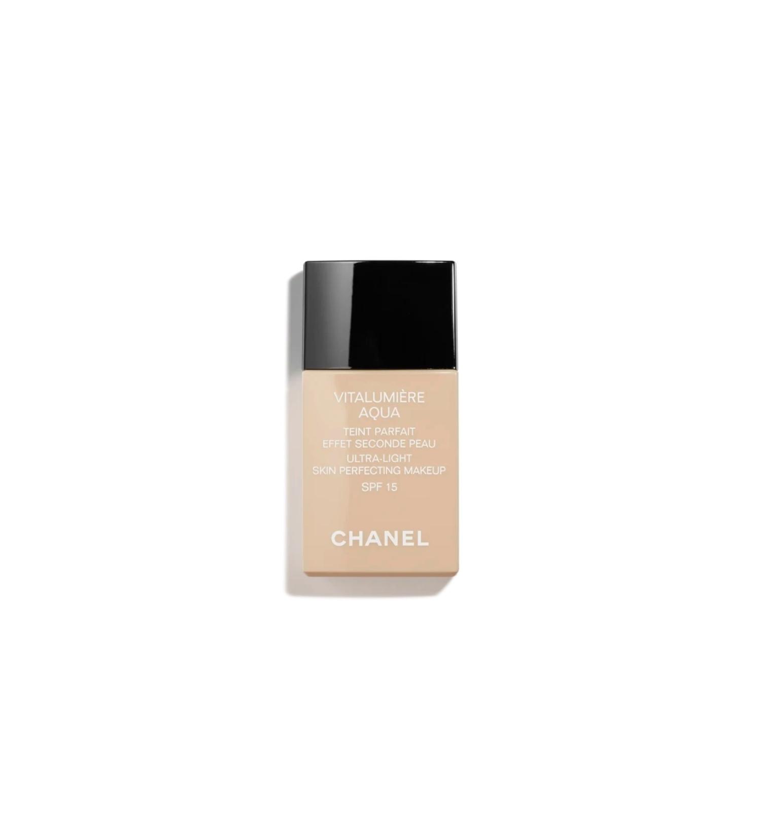 Chanel VITALUMI RE AQUA - Anti-Fatigue Brightening Luminous Foundation with SPF15 Protection