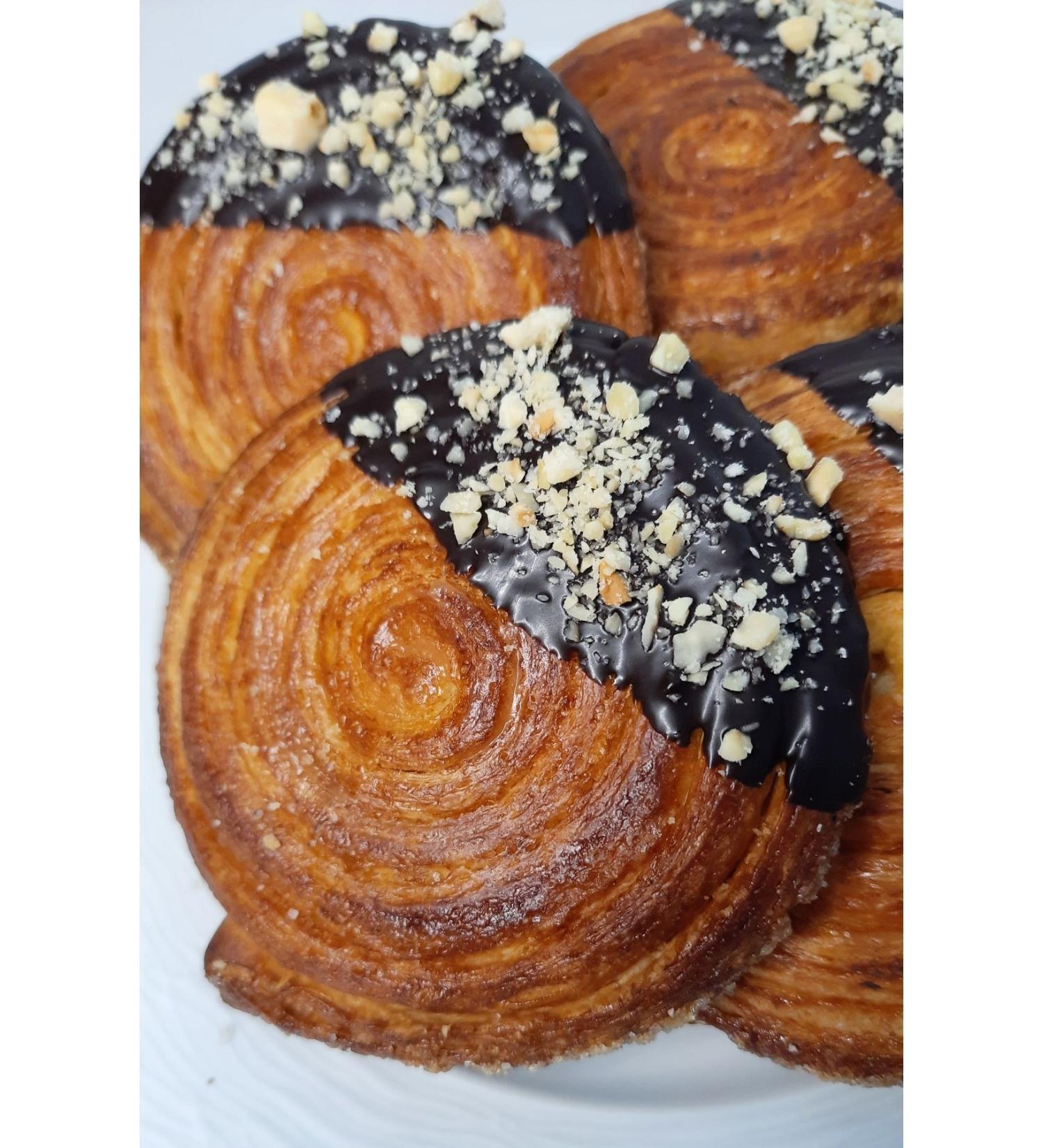 BACKERE Karamelschnecke 4 Pieces German Oven. - Buy Online on GoSupps.com