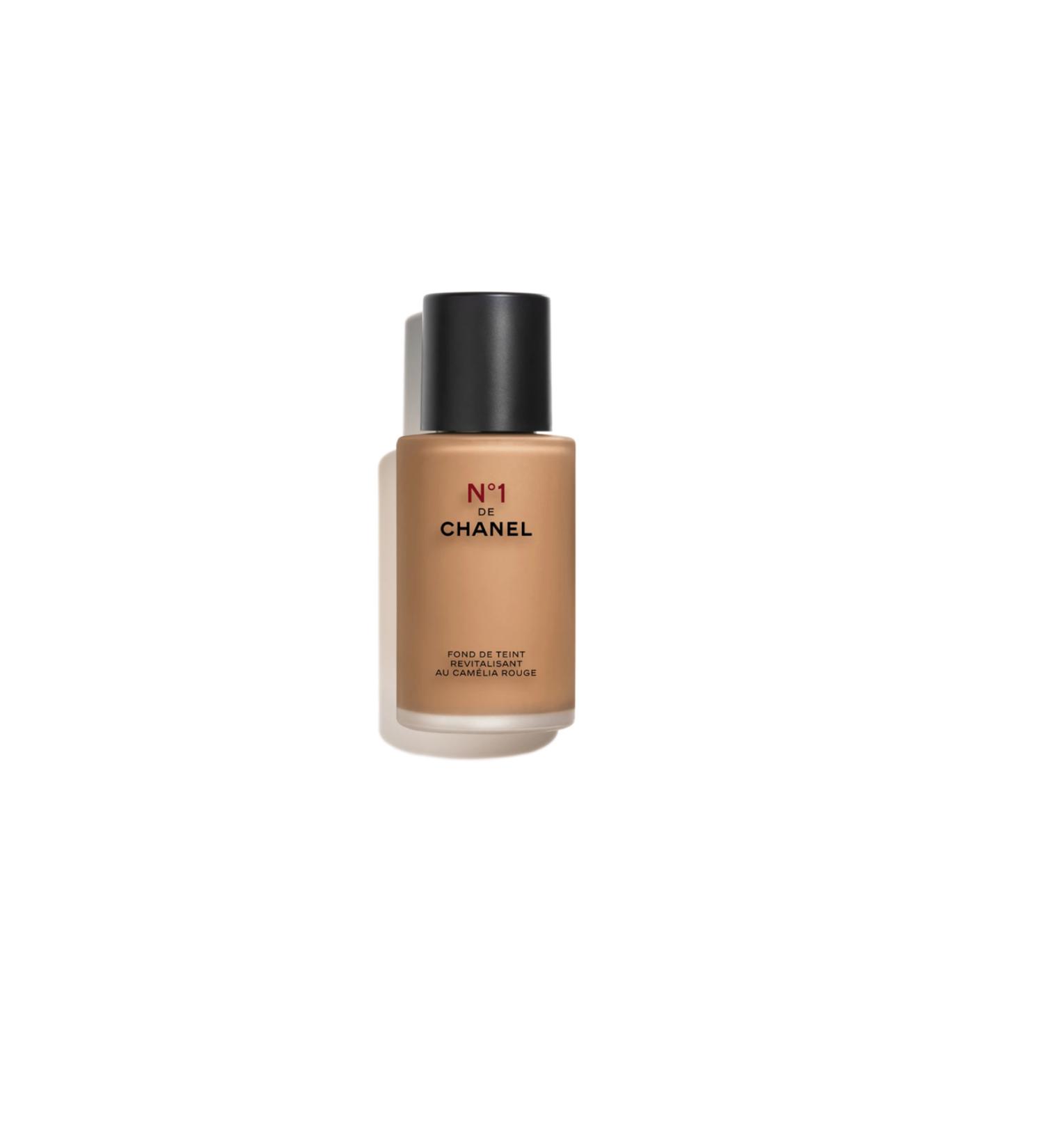 Chanel N 1 DE CHANEL REVITALIZING FOUNDATION Moisturizing protective foundation - Carest Cosmetic