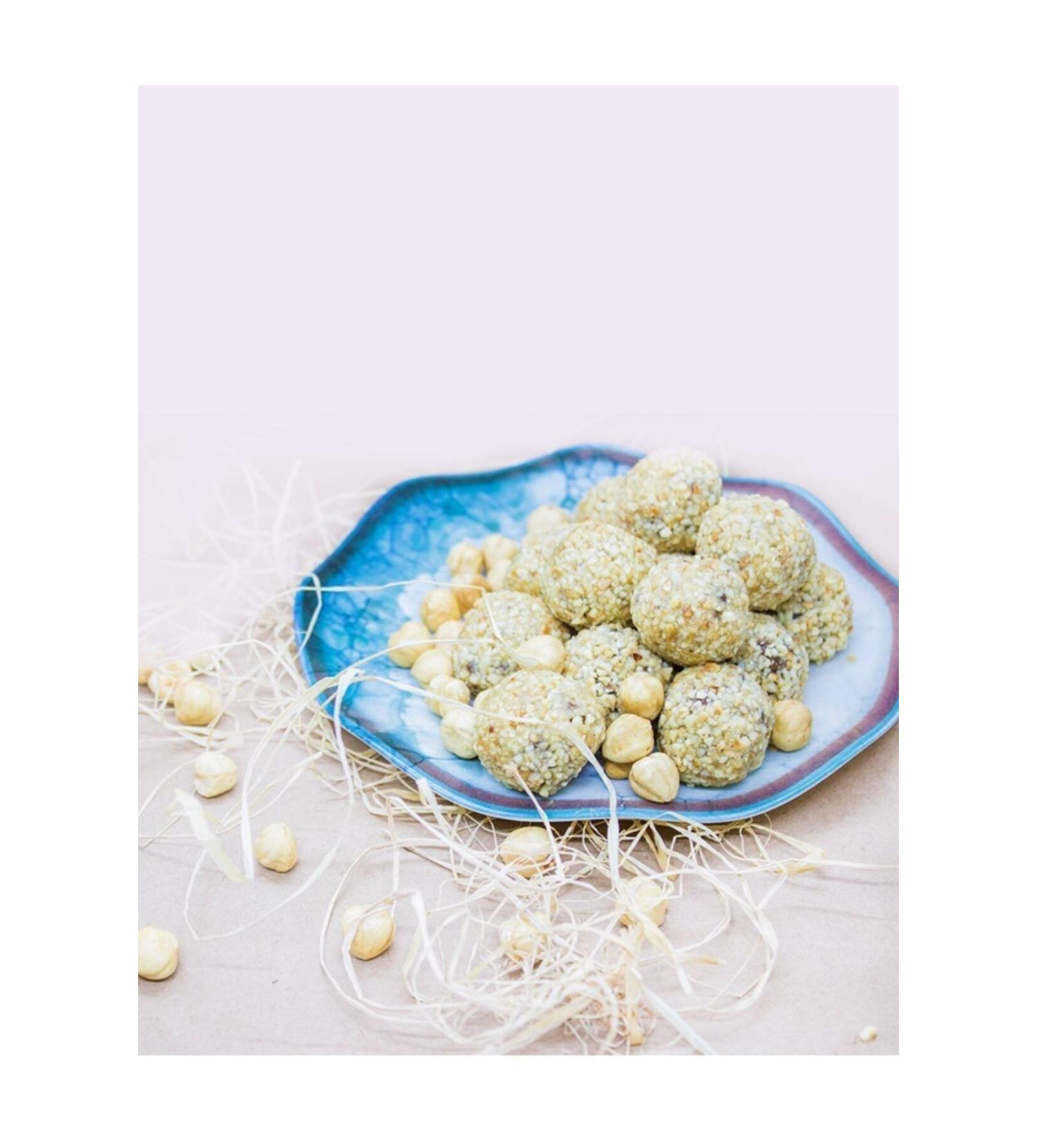 D KMENO LU HONEY WHITE PESTLE CAKE Atom 1 Kg