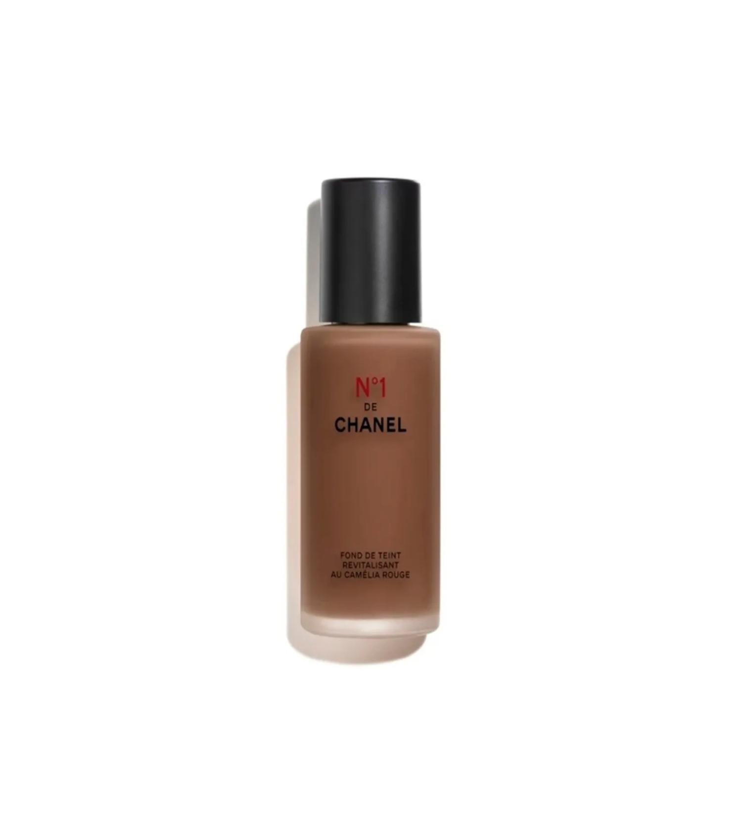 Chanel N 1 DE CHANEL REVITALIZING FOUNDATION Moisturizing protective foundation - Carest Cosmetic
