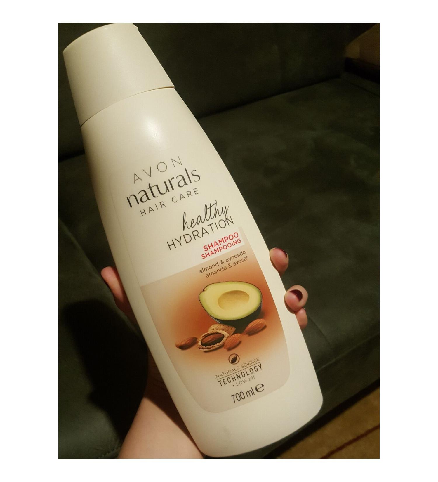 Avon Shampoo Naturalls 700ml-Almond And Avocado Extract