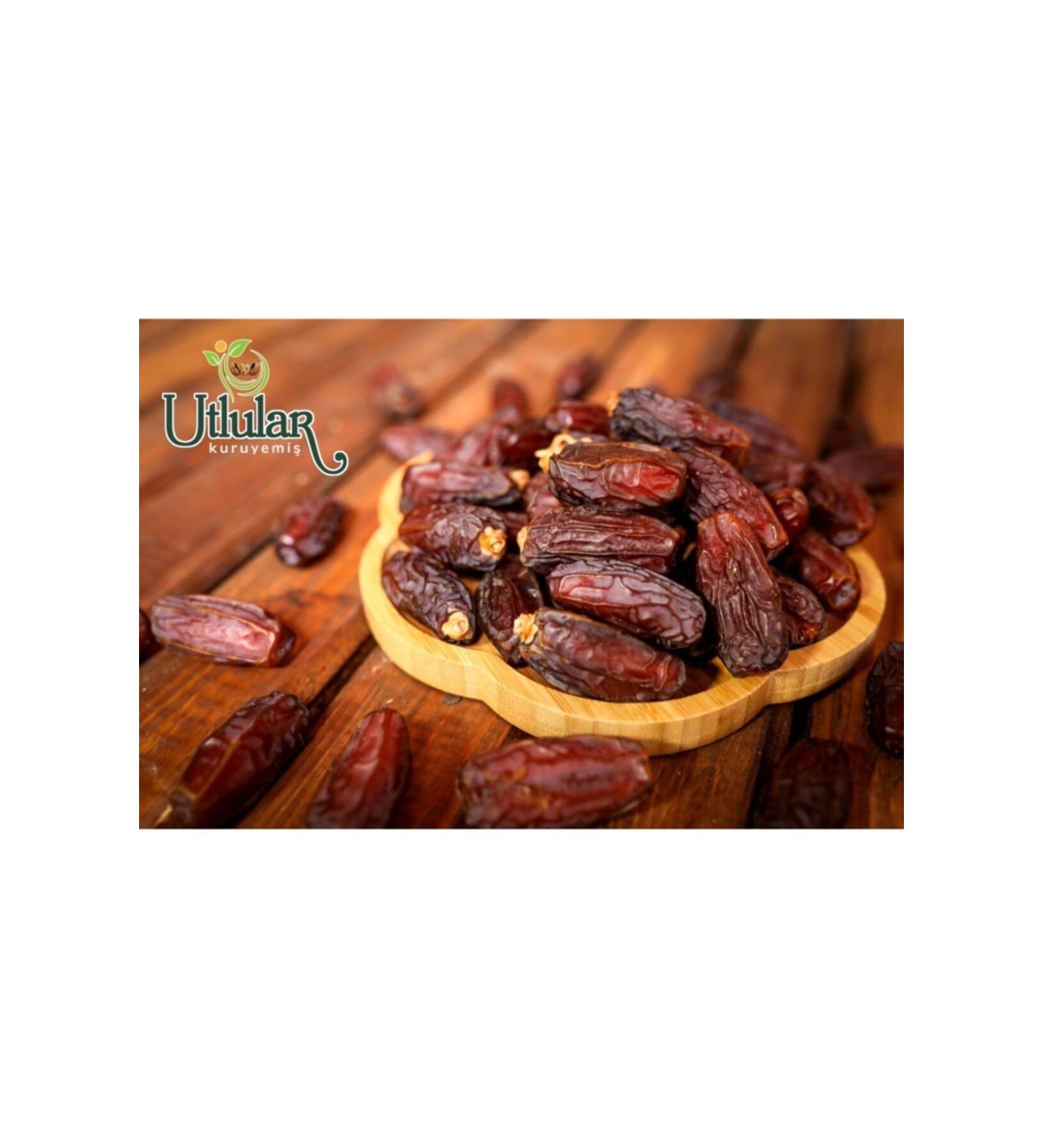 UTLULAR DRIED FRUIT Medina Dates Special Mebrum 1 Kg