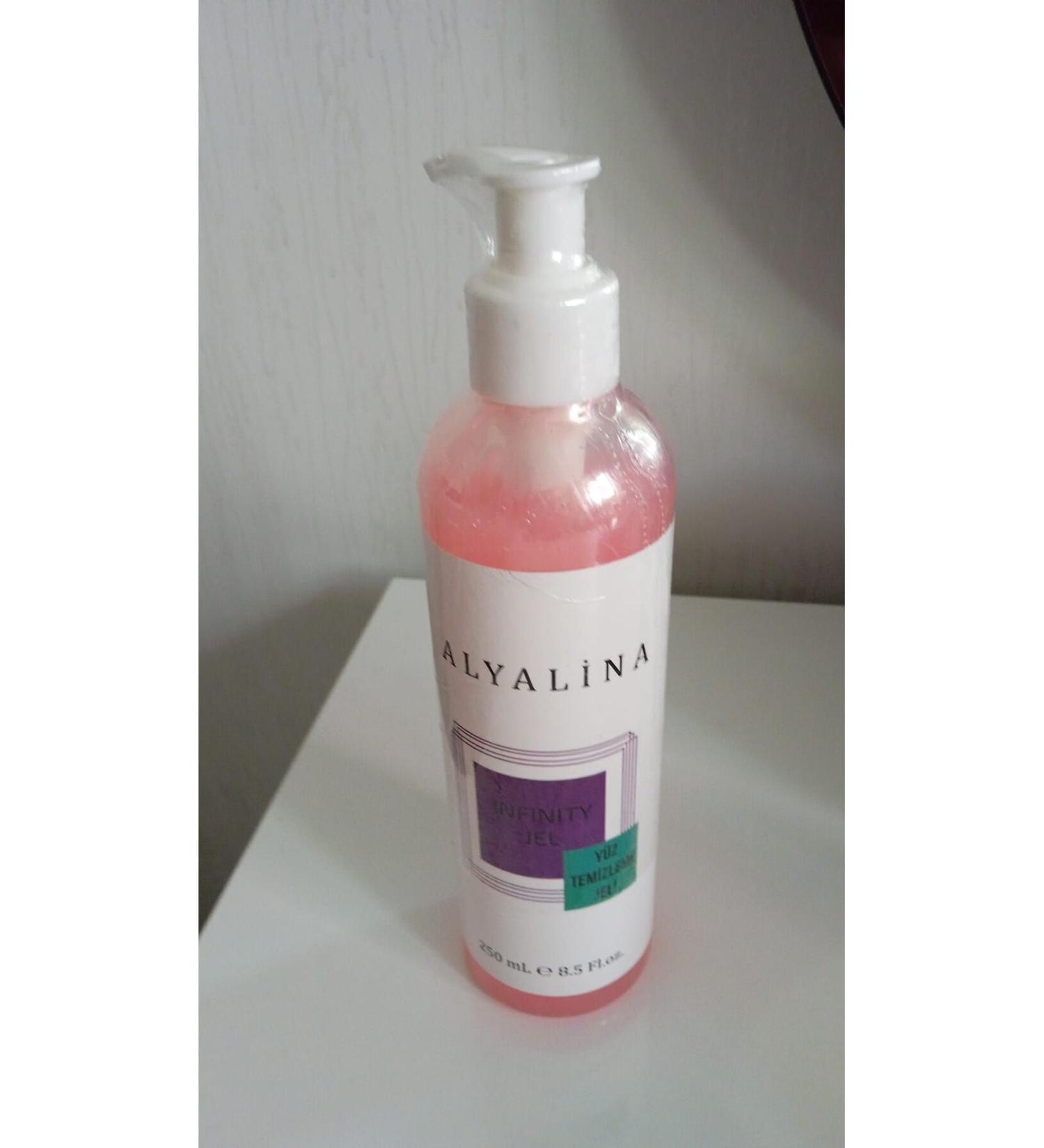 alyalina Infinity Facial Cleansing Peeling