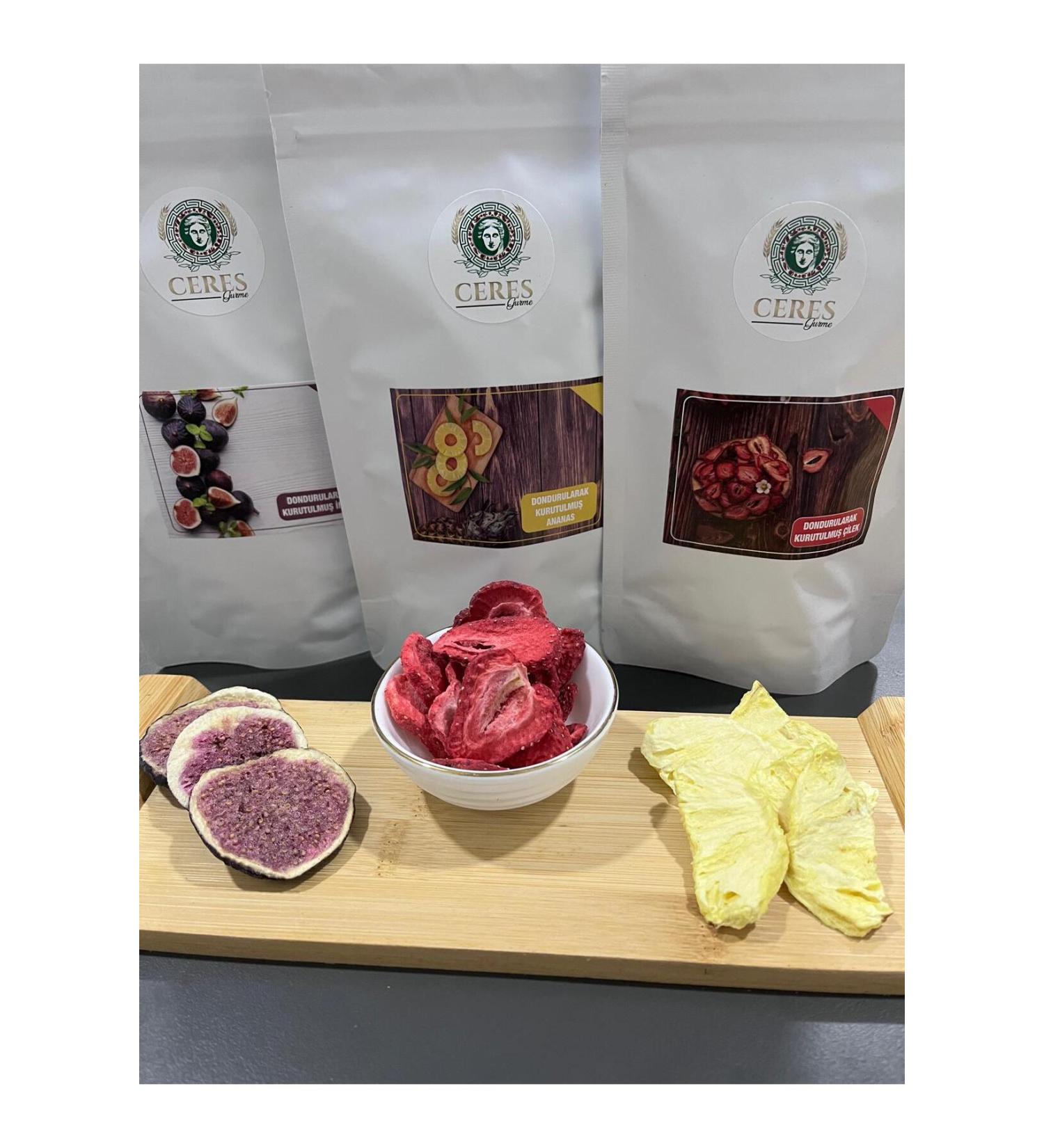 CERES GOURMET FREEZE DRY STRAWBERRY & FIG & PINEAPPLE